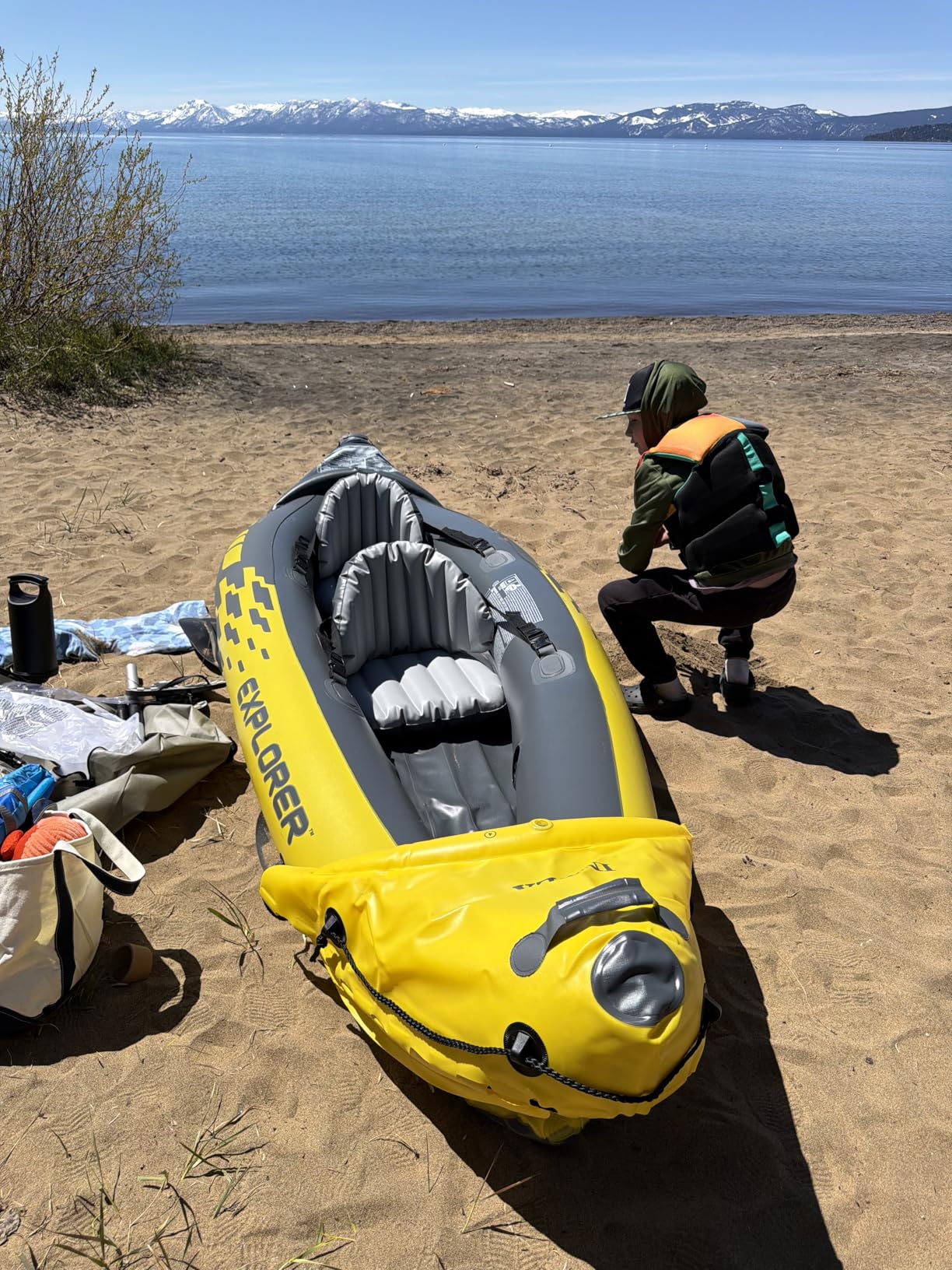 Intex 68307EP Explorer K2 Inflatable Kayak Set: Includes Deluxe 86in Aluminum Oars and High-Output Pump - SuperStrong PVC - Adjustable Seats with Backrest - 400lb Weight Capacity customer photo 1