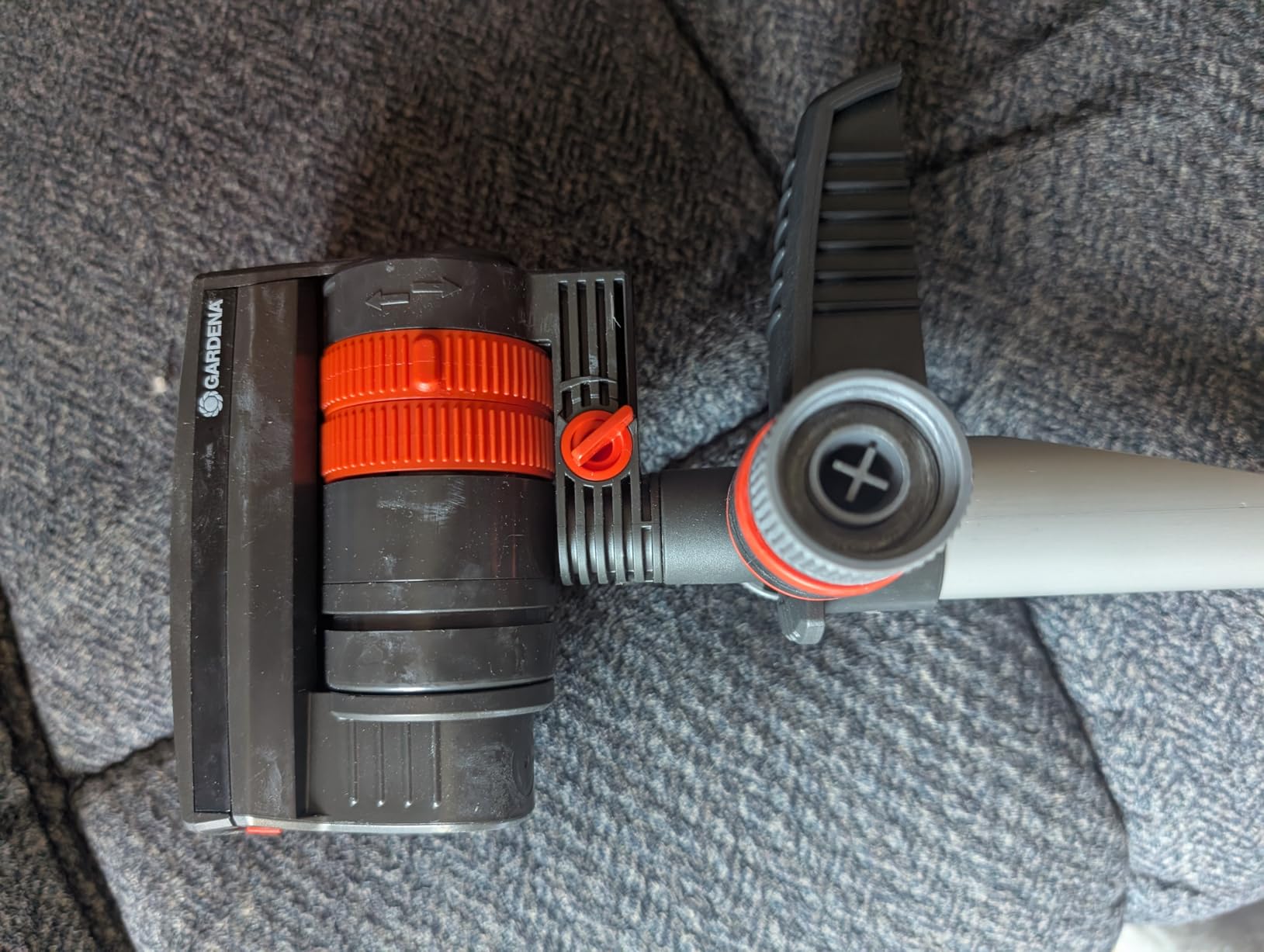 GARDENA 20575 ZoomMaxx Adjustable Oscillating Sprinkler on Metal Step Spike, Up to 2,300 sq ft, US Hose Threads, Yard and Garden customer photo 1