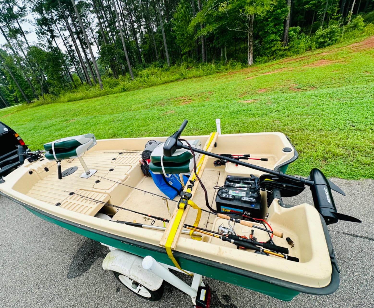 Newport NV-Series Thrust Saltwater Transom Mounted Electric Trolling Motor w/LED Battery Indicator customer photo 2