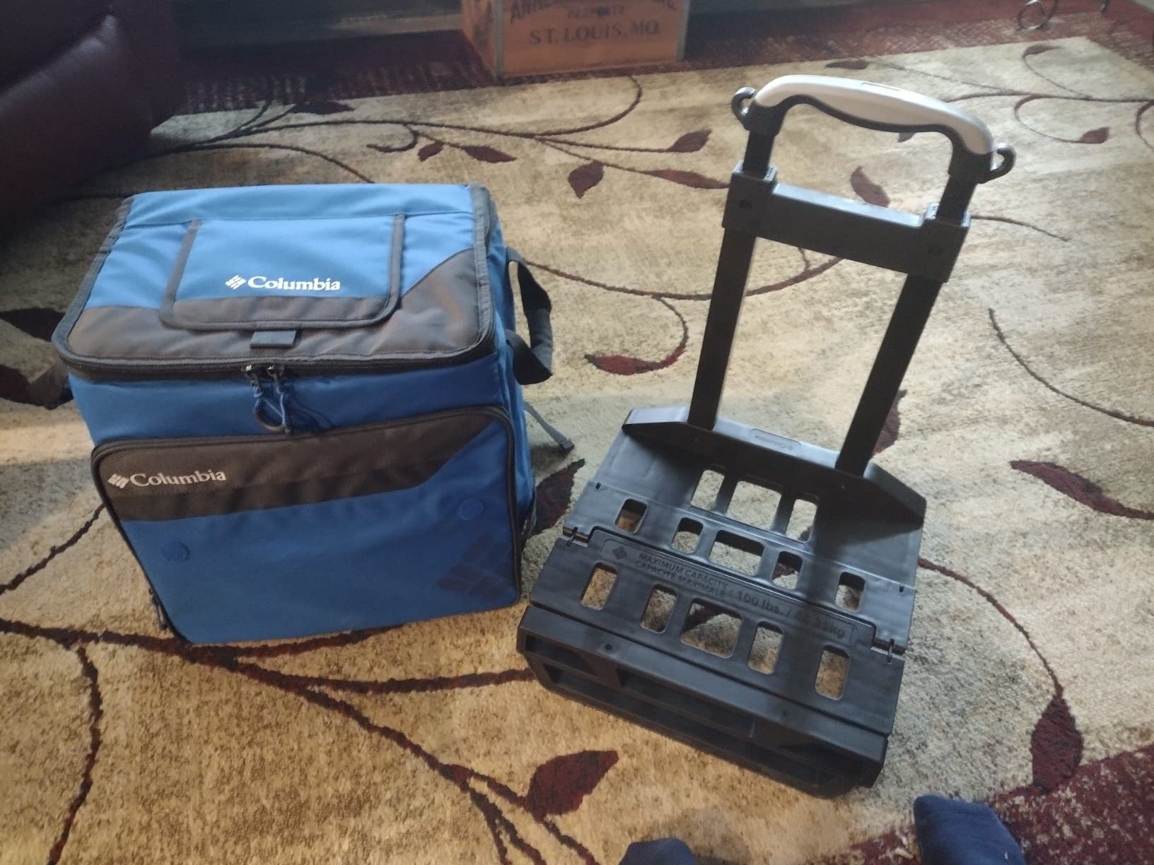 Columbia Crater Peak Wheeled Cooler - 50 Can Rolling Cooler - Blue Collapsible Cooler with Super Foam Insulation and Foldable All-Terrain Cart with Wheels customer photo 1