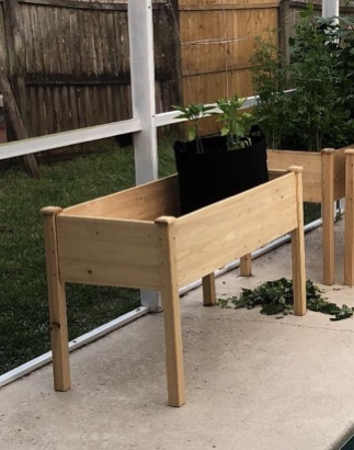 Giantex Raised Garden Bed Kit Elevated Planter Box for Vegetables Fruits Herb Grow, Heavy Duty Natural Cedar Wood Frame Gardening Planting Bed for Deck Patio Yard, 49.5
