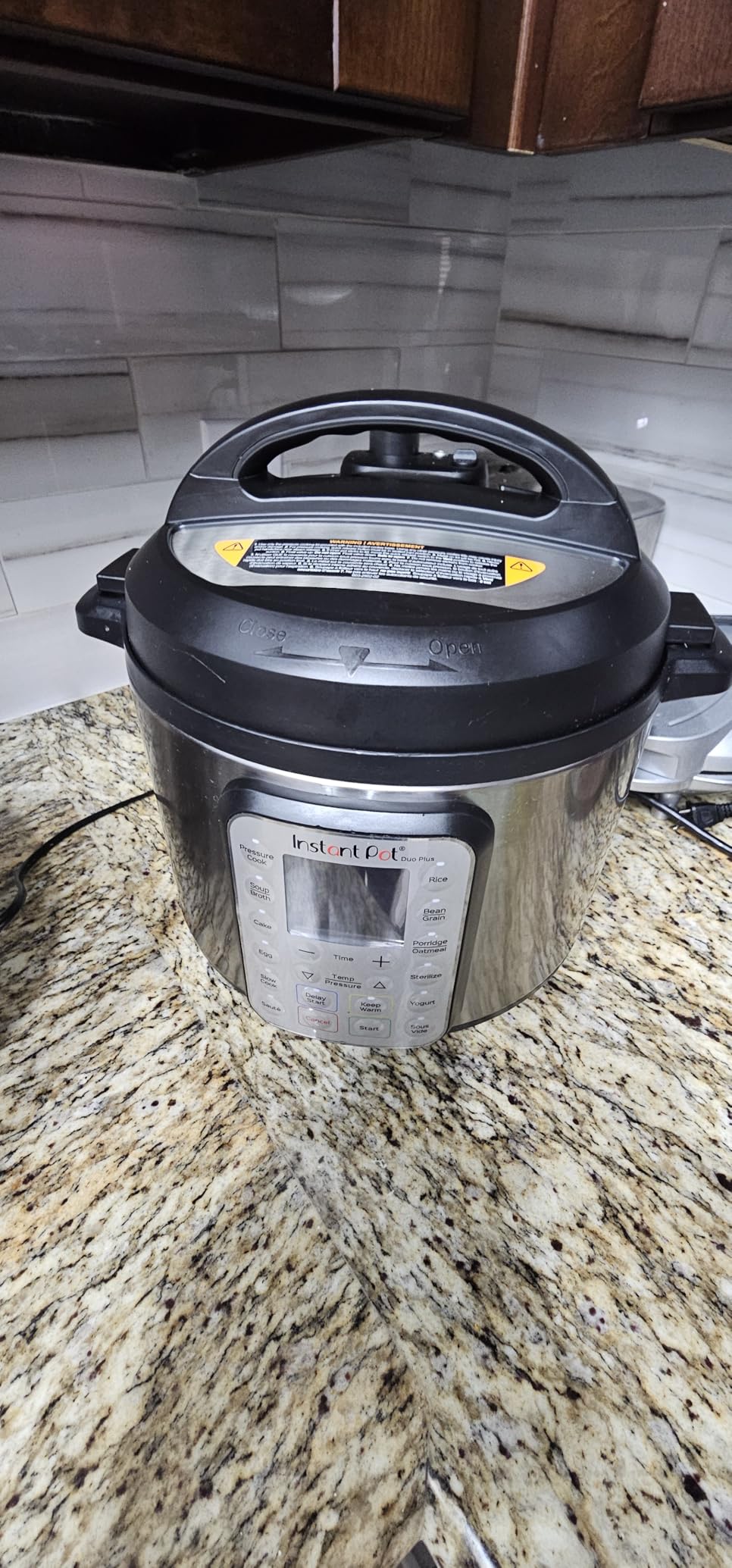 Instant Pot Duo Plus 9-in-1 Multicooker, Pressure Cooker, Slow Cook, Rice Maker, Steamer, Sauté, Yogurt, Warmer & Sterilizer, Stainless Steel, 6 Quarts customer photo 2