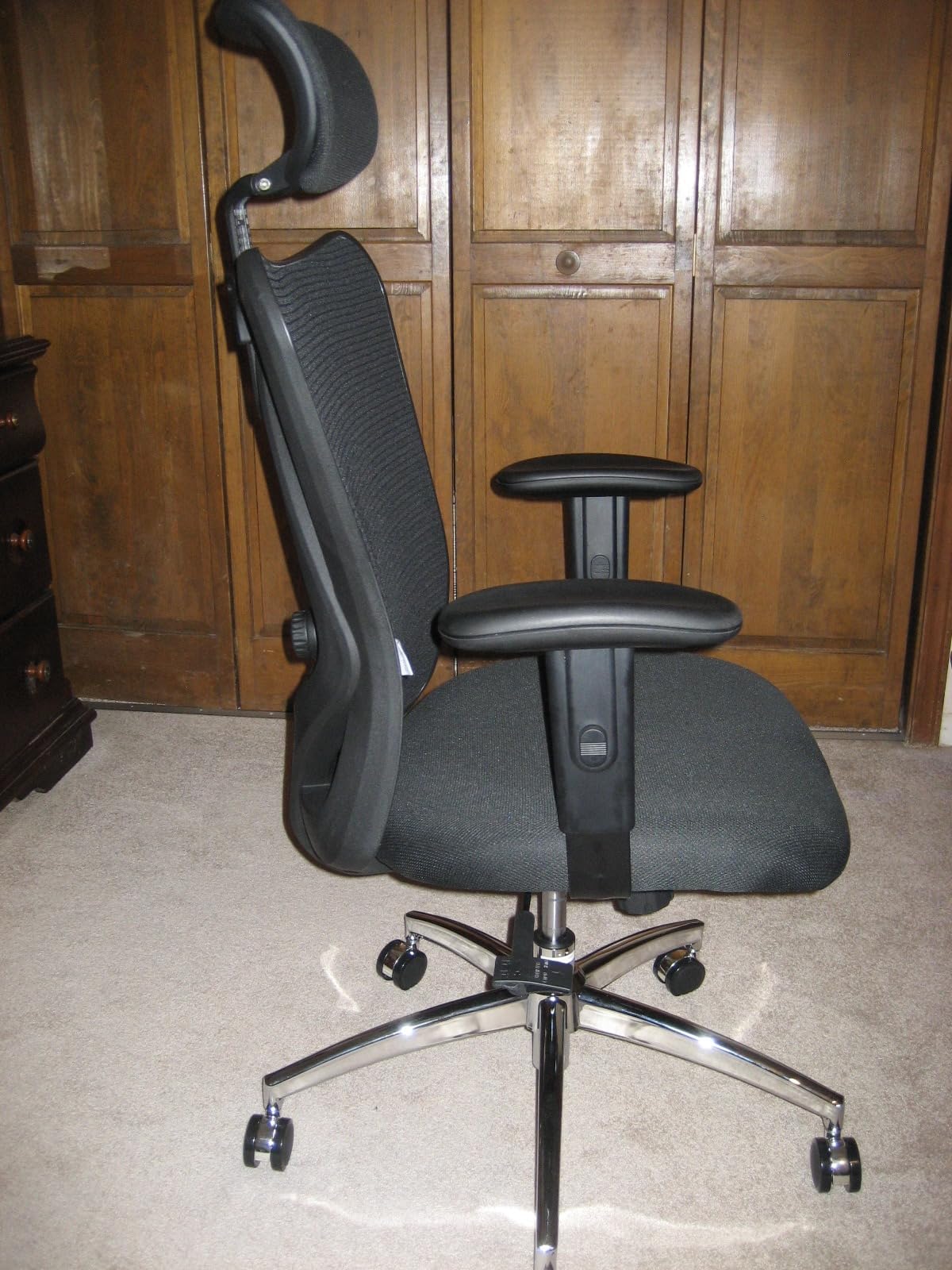 SIHOO M18 Ergonomic Office Chair, Mesh Back Desk Chair with Headrest | Adjustable Lumbar Support, Hold 330lbs Computer Chair with 2D Armrests & Wide Cushion, Tilt Lock, for Home Office - Black customer photo 2