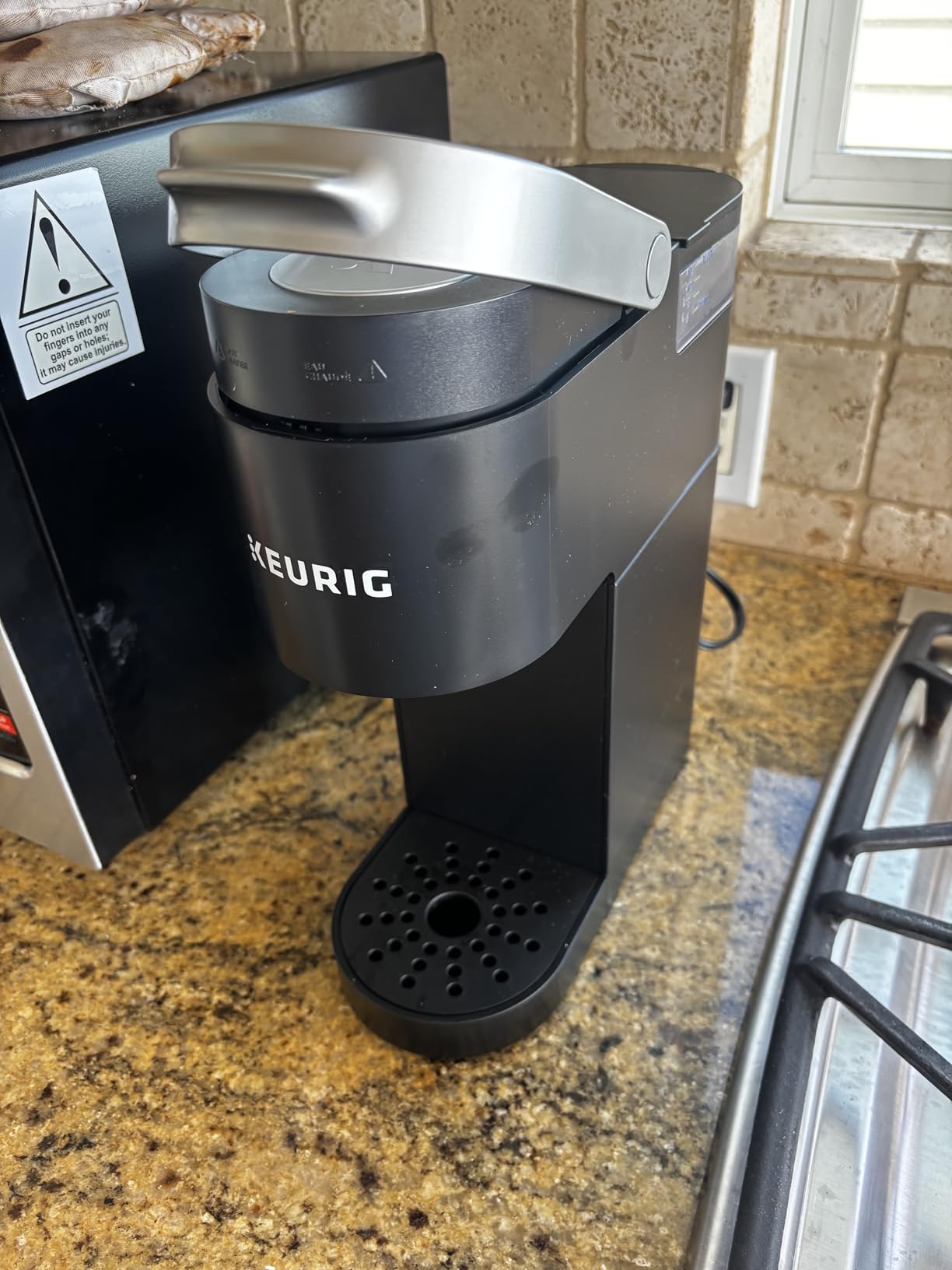 Keurig K-Mini Single Serve K-Cup Pod Coffee Maker, 6 to 12oz Brew size, with Cord Storage, Perfect for Small Spaces, Black customer photo 2