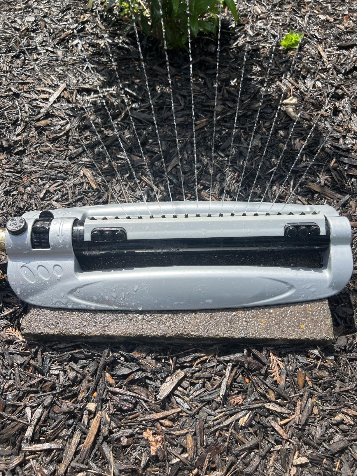 Rocky Mountain Goods Metal Oscillating Lawn Sprinkler - Rust-Proof Aluminum Base - 4,100 Sq. Ft. Coverage - Easy Adjust Range Control - Built-in Spray Jet Cleaning Needle customer photo 1