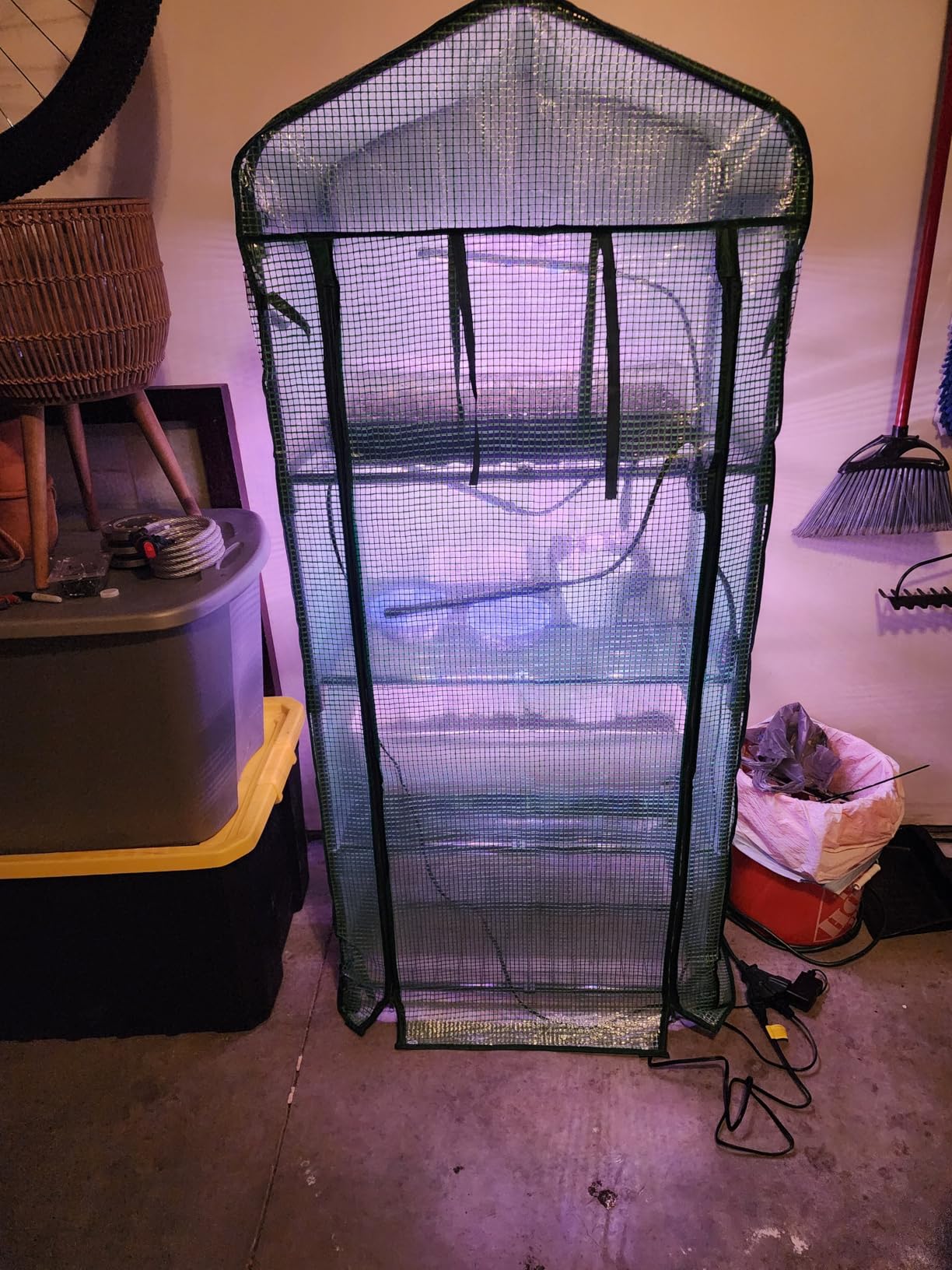 Ohuhu Mini Greenhouse for Indoor Outdoor, 27 x 19 x 62-Inch Small Plant Green House 4-Tier Rack Stand Portable Greenhouses with Durable PE Cover for Seedling, Ideal Gardening Gifts for Women Men customer photo 1