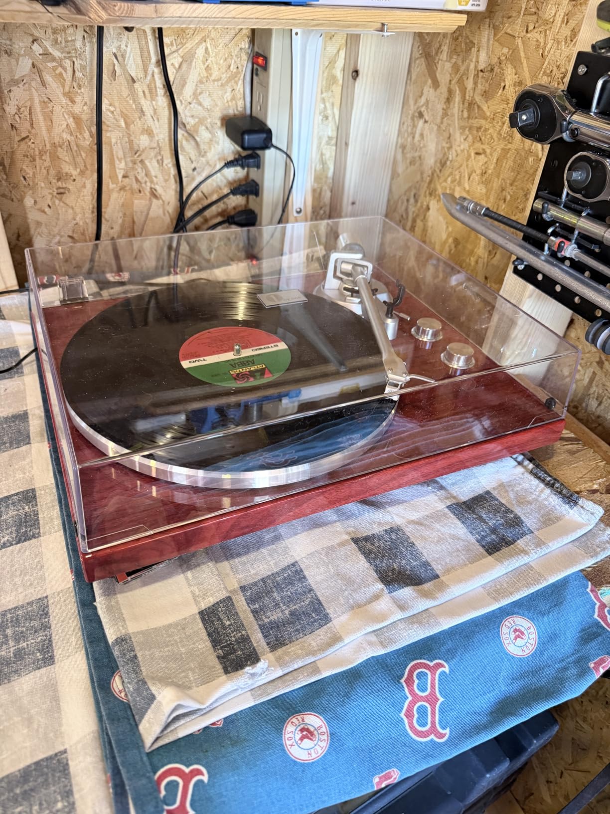 1 BY ONE Belt Drive Turntable with Bluetooth Connectivity, Built-in Phono Pre-amp, USB Digital Output Vinyl Stereo Record Player with Magnetic Cartridge, 33 or 45 RPM customer photo 2