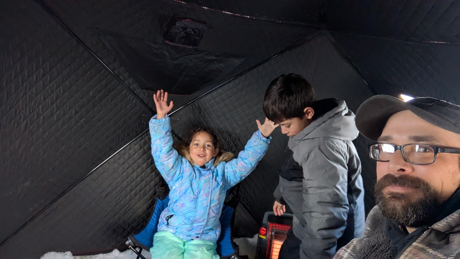 THUNDERBAY Ice Cube Series Pop-Up 3-4 Person Wide Bottom Ice Fishing Shelter, 39-56 Square Feet of Fishable Area, Portable 3-4 Person Ice Shanty customer photo 1