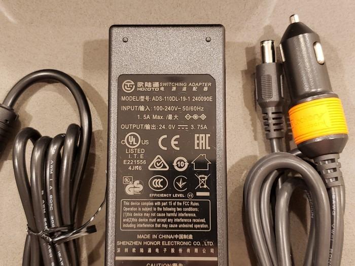 Jackery Explorer 300 Portable Power Station,292Wh customer photo 1