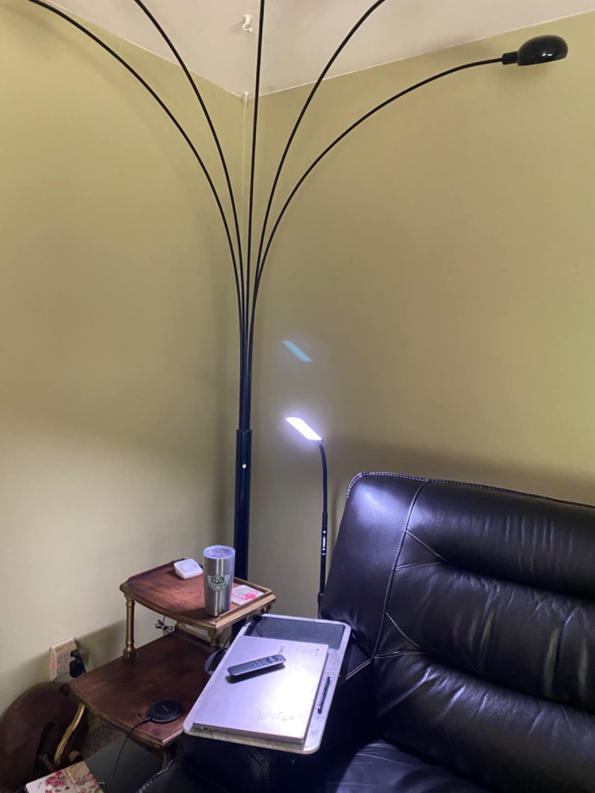 NXONE Led Floor Lamp,Modern Reading Adjustable Standing Height 4 Colors and Stepless Brightness Work Lamp for Living Room Bedroom Reading, Black customer photo 2