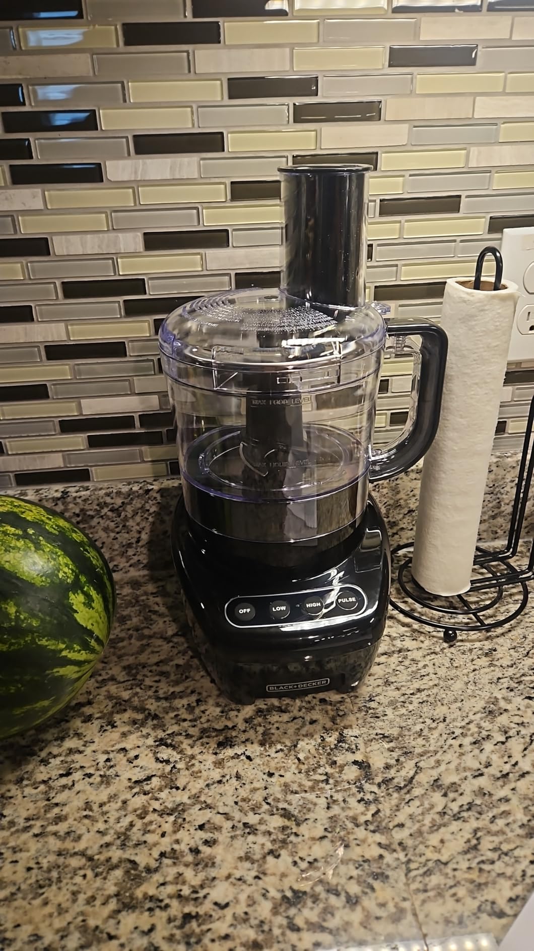 BLACK+DECKER Food Processor and Vegetable Chopper, Stainless Steel Blade, 8-Cup Capacity, 450W Power with Attachments to Shred, Slice, Mince, Grind, and Puree | Food Processor with easy assembly, chopping, slicing, shredding, 2 speeds, pulse & dishwasher-safe. customer photo 1