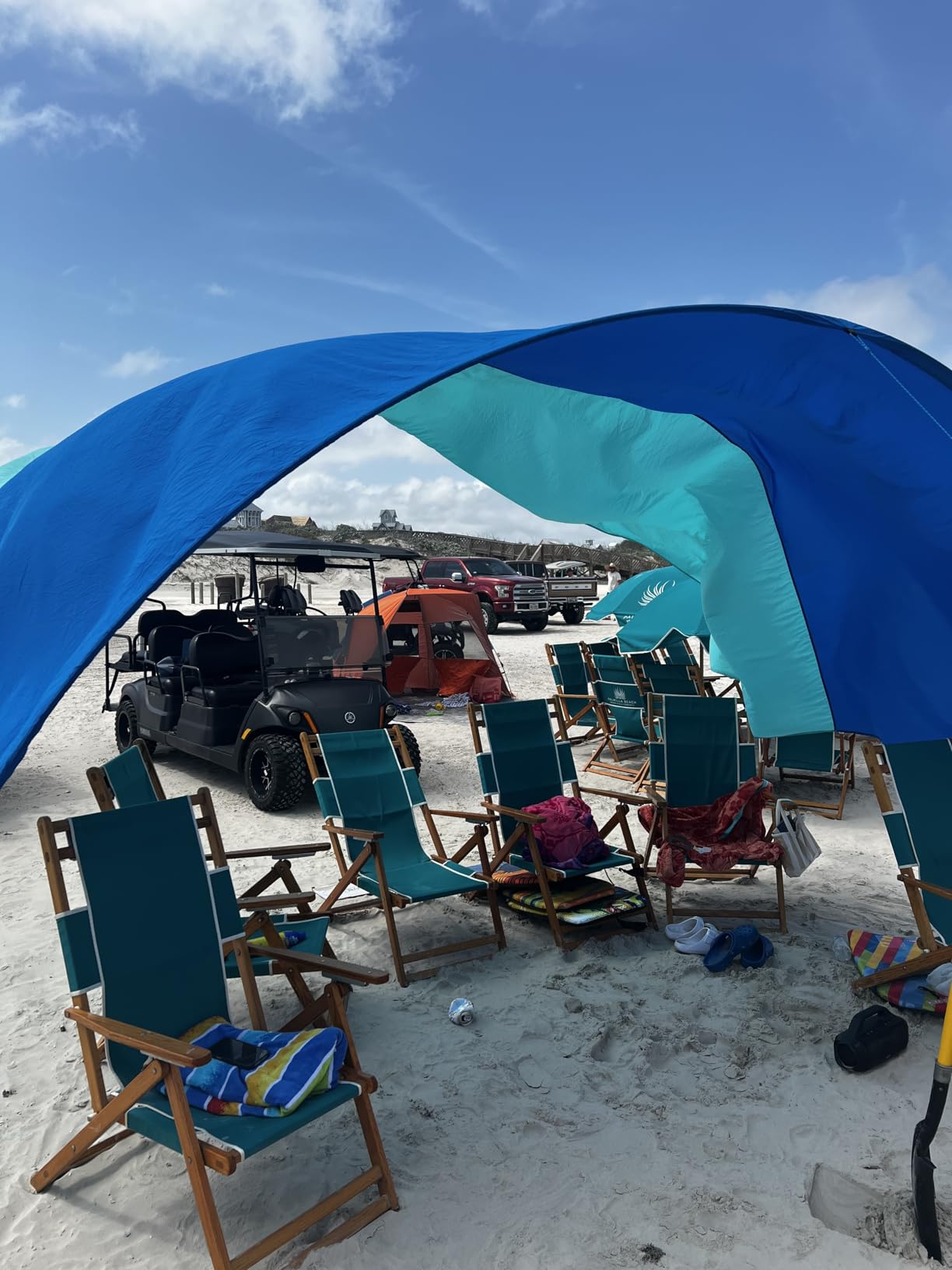 Oileus XX-Large Beach Tent Sun Shelter for 5-6 Person Portable Sun Shade Instant Pop Up Tent for Beach with Carrying Bag, Stakes, 6 Sand Pockets, Anti UV for Fishing Hiking Camping, Waterproof customer photo 1