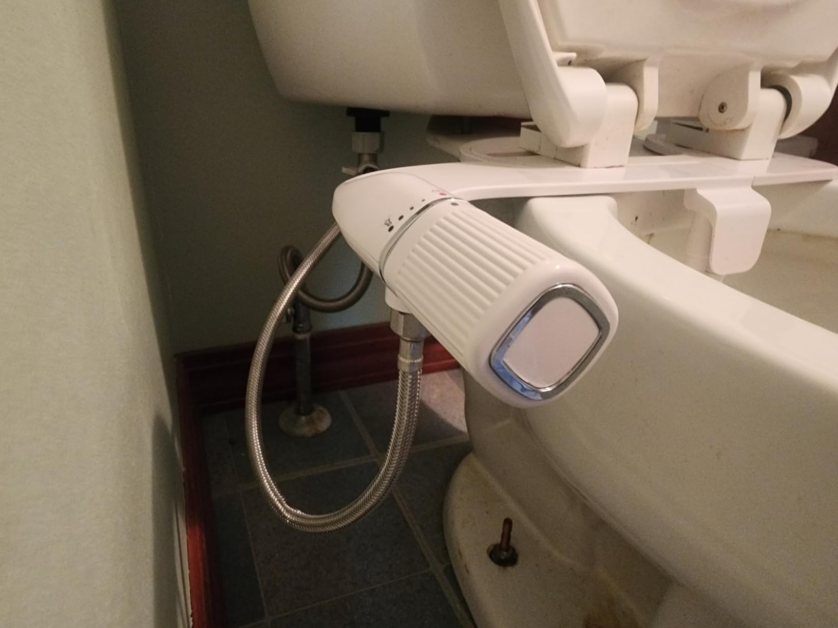 BIGCOW Ultra-Slim Bidet Attachment for Toilet - Dual Nozzle (Frontal & Rear Wash) with Adjustable Cold Water Pressure and Stainless Steel Inlet - Hygienic Solution for Fresh Cleanliness, Silver 1 Pcs customer photo 1