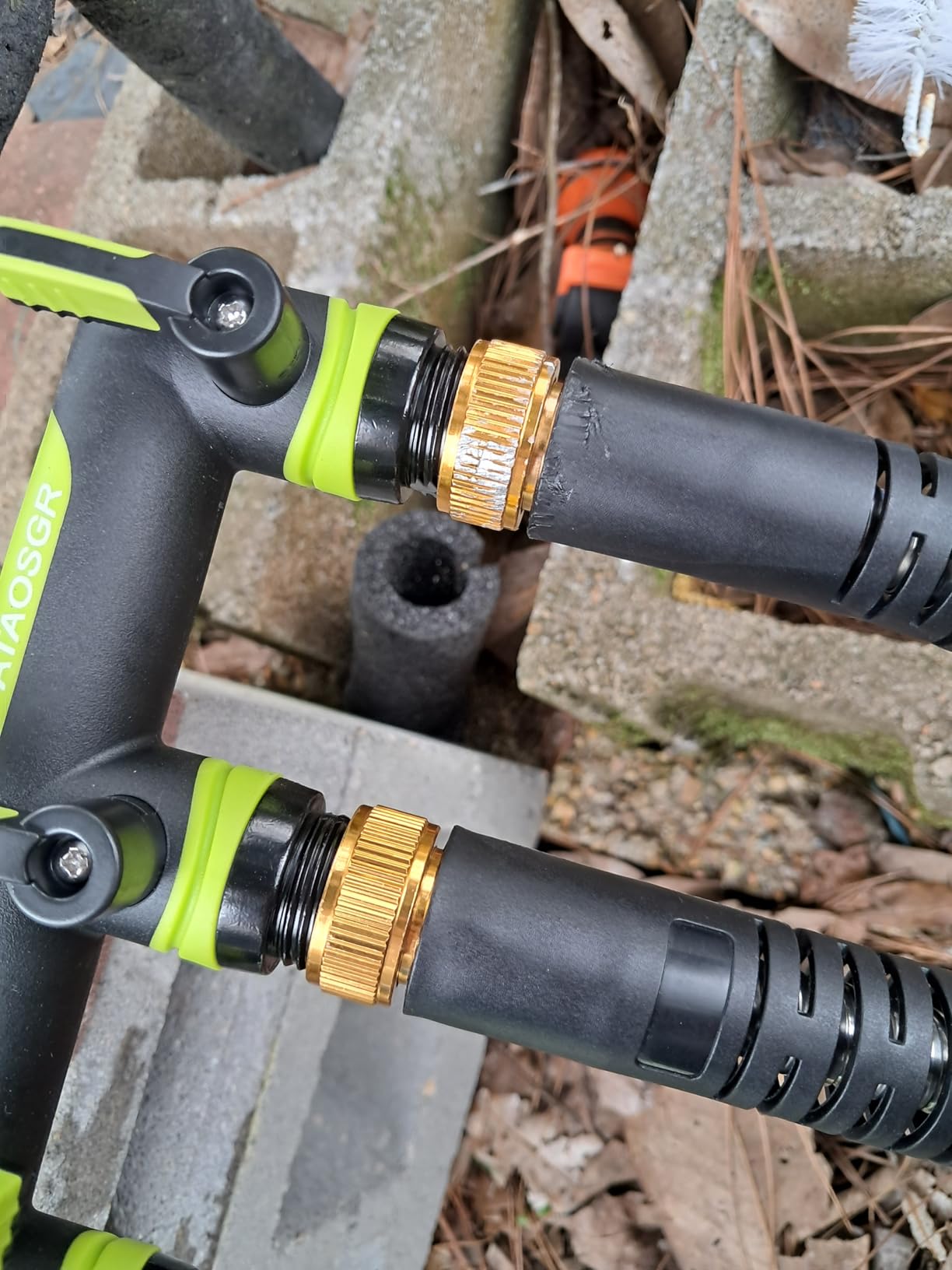 Unywarse Garden Hose 50FT Metal Water Hose with 10 Function Nozzle No-Kink customer photo 2