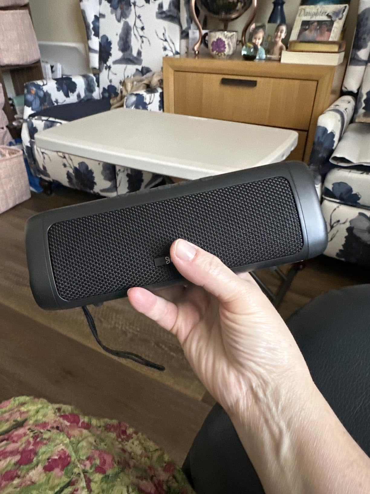 Bluetooth Speaker, 20W HD Sound, Portable Wireless, IPX5 Waterproof, Up to 24H Playtime, TWS Pairing, for Home/Party/Outdoor/Camping/Beach Essentials, Electronic Gadgets, Birthday Gift (Black) customer photo 1