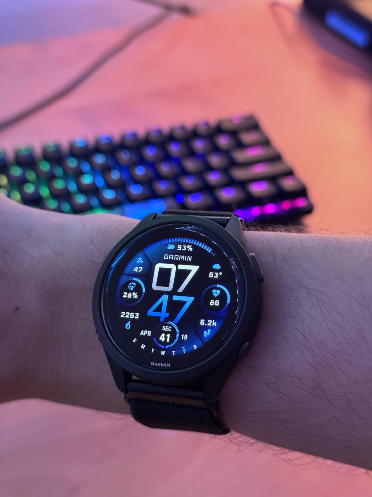 Garmin Forerunner 265 Running Smartwatch, Colorful AMOLED Display, Training Metrics and Recovery Insights, Aqua and Black customer photo 1
