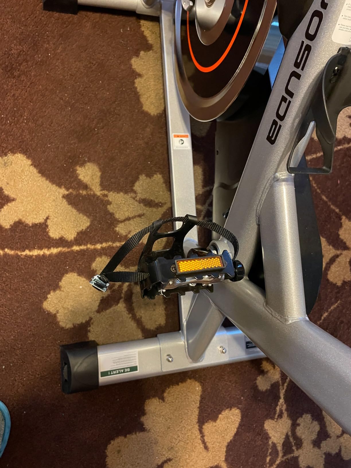 YOSUDA Exercise Bike, Magnetic Friction Stationary Bike with App Training customer photo 2
