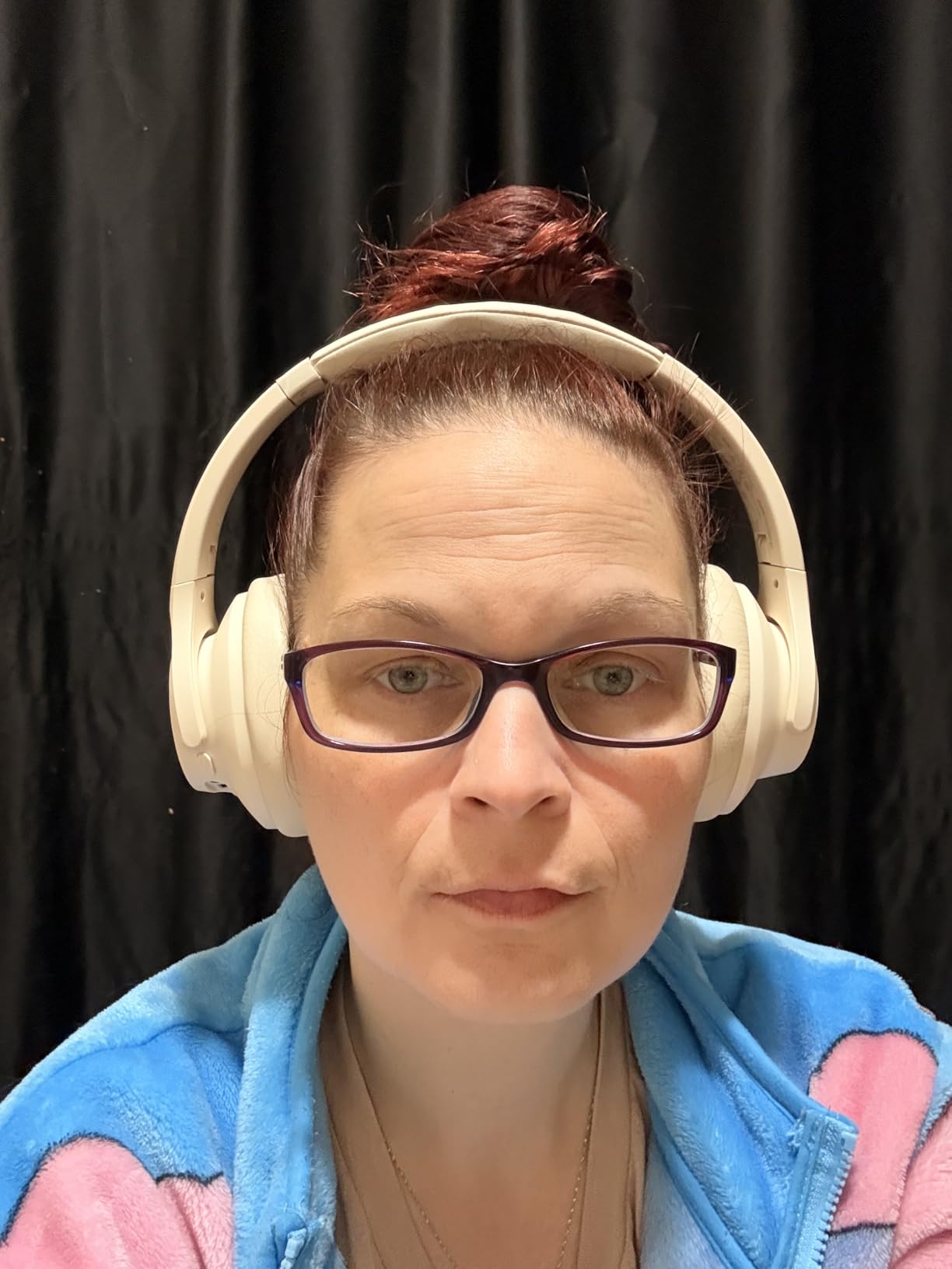 Soundcore by Anker Q20i Hybrid Active Noise Cancelling Headphones, Black customer photo 2