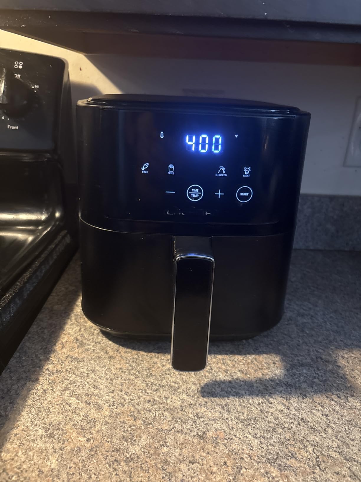 Chefman Air Fryer – 4 QT Compact Airfryer for Quick & Easy Meals in Minutes, Features Hi-Fry Technology for Extra Crisp, Touchscreen Controls with 4 Presets, Nonstick & Dishwasher Safe Basket - Black customer photo 2