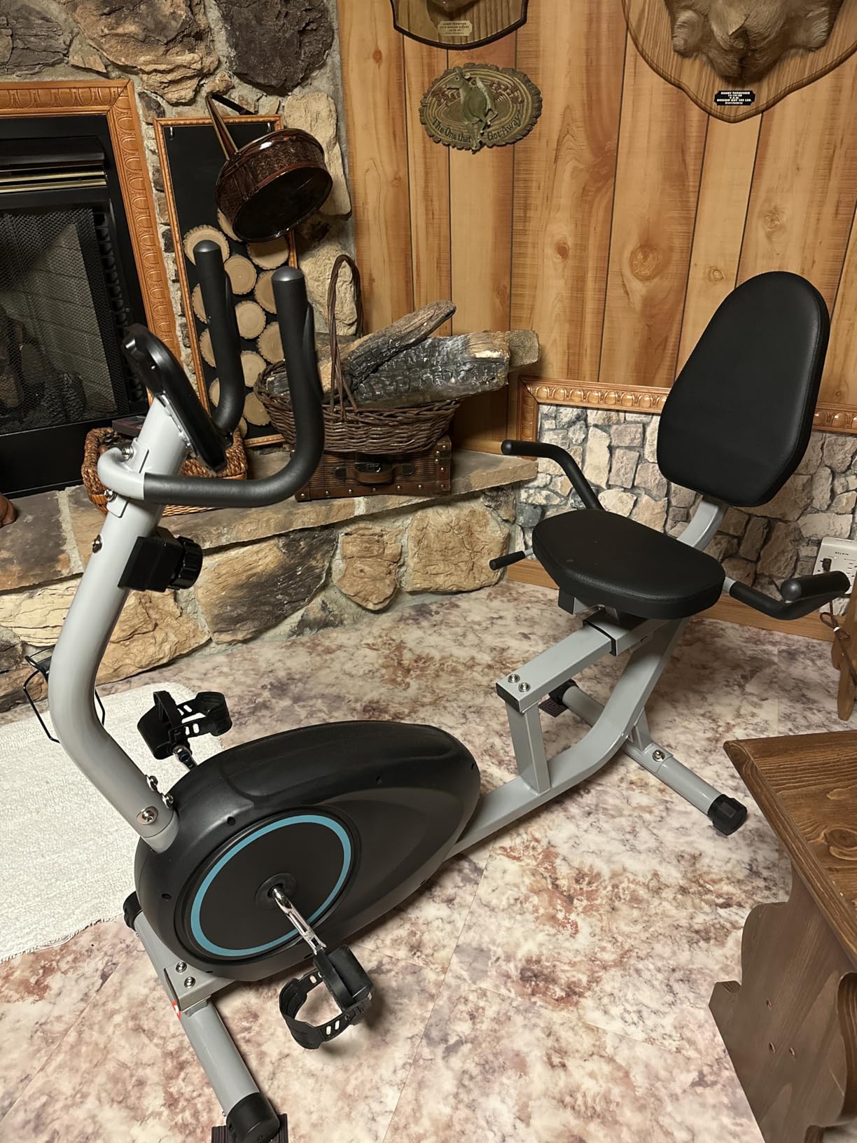 Recumbent Exercise Bike for Seniors - 400LB Weight Capacity Recumbent Bikes with Comfortable Seat, Pulse Sensor, 16-level Resistance, LCD Monitor customer photo 1
