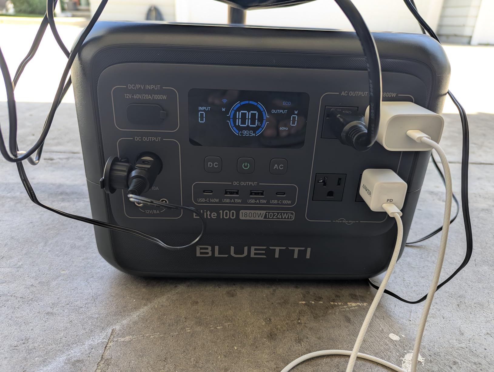 BLUETTI Elite 100 V2 Portable Power Station for Camping 1024Wh 1800W customer photo 2