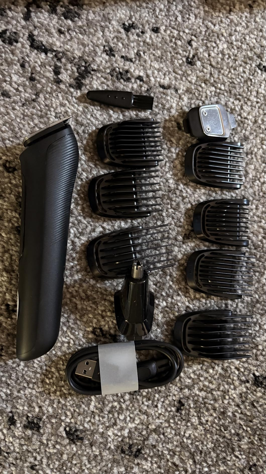 Norelco Philips All-in-One 3000 Series 13 in 1 Trimmer for Men, Beard Trimmer & Head Hair Clipper, Full Metal Self-Sharpening Blades & 8 Length Settings, MG3939/50 customer photo 2