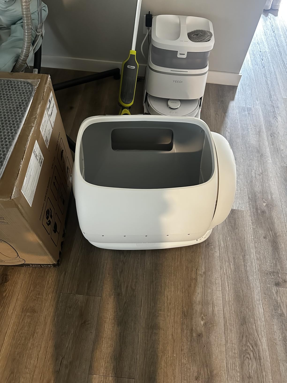 UBPET Self Cleaning Cat Litter Box, XXXL Automatic Litter Box for Multiple Cats, Weight Sensors Safety Protection, Smart APP Control, Odor Control, Works with Clumping/Bentonite Litter (XX-Large) customer photo 1