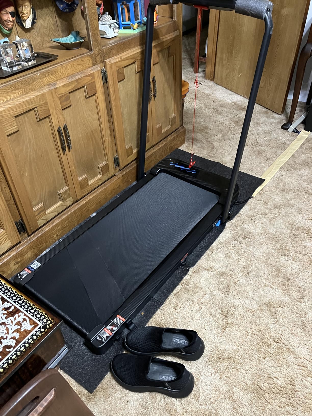 WELLFIT Folding Treadmill for Home, Walking Pad with Incline and Handle Bar customer photo 1