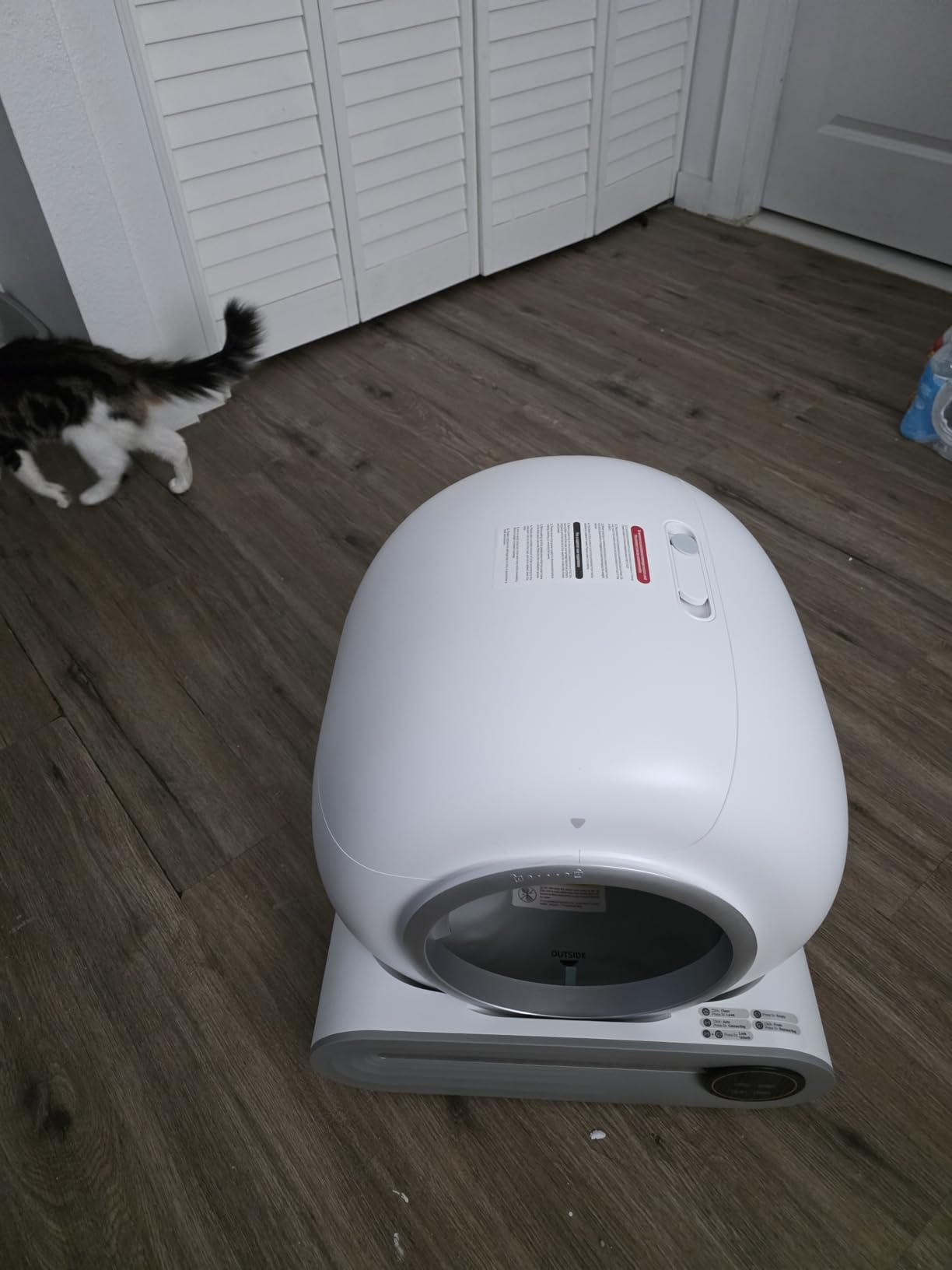 Automatic Litter Box, (2026) Multi-Function Upgrade Robot Self Cleaning Litter Box for Multiple Cats, 65L+9L Extra Large, APP Control, Deodorization, 3 Rolls Litter Bag Liners, 1 Odor Eliminator customer photo 1
