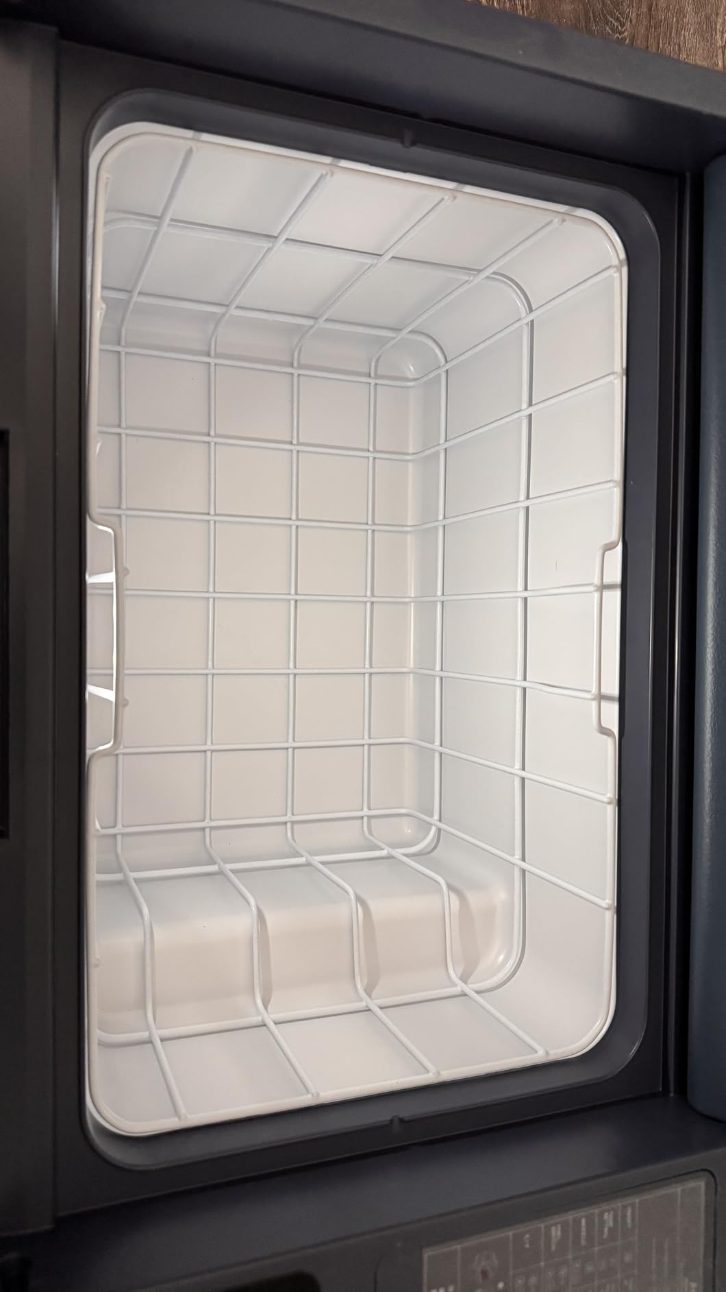 Aeitto 12 Volt Car Refrigerator 20Quart Car Fridge Freezer Electric Cooler Portable Cooler 12V Fridge RV Refrigerator -4℉-68℉ Temp Control 12/24V DC & 100-240V AC for Travel, Camping, RV, Road customer photo 1