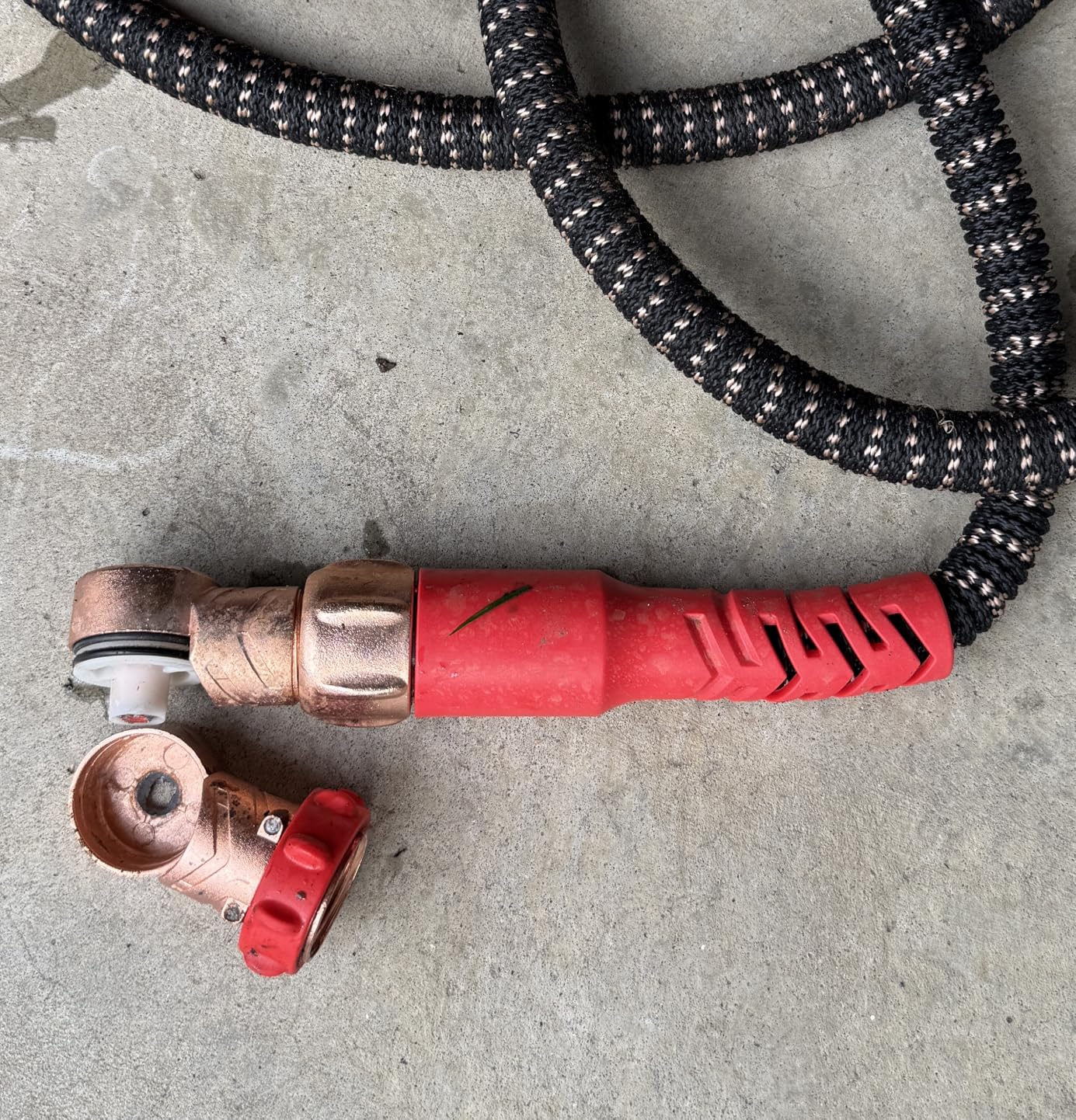 Pocket Hose Ballistic 25 FT Expandable Garden Hose w/Pocket Pivot Swivel Connector, Anti-Burst Sleeve Reinforced with Bulletproof Fiber, Lightweight, No-Kink, Compact, UV-Protected, AS SEEN ON TV customer photo 1