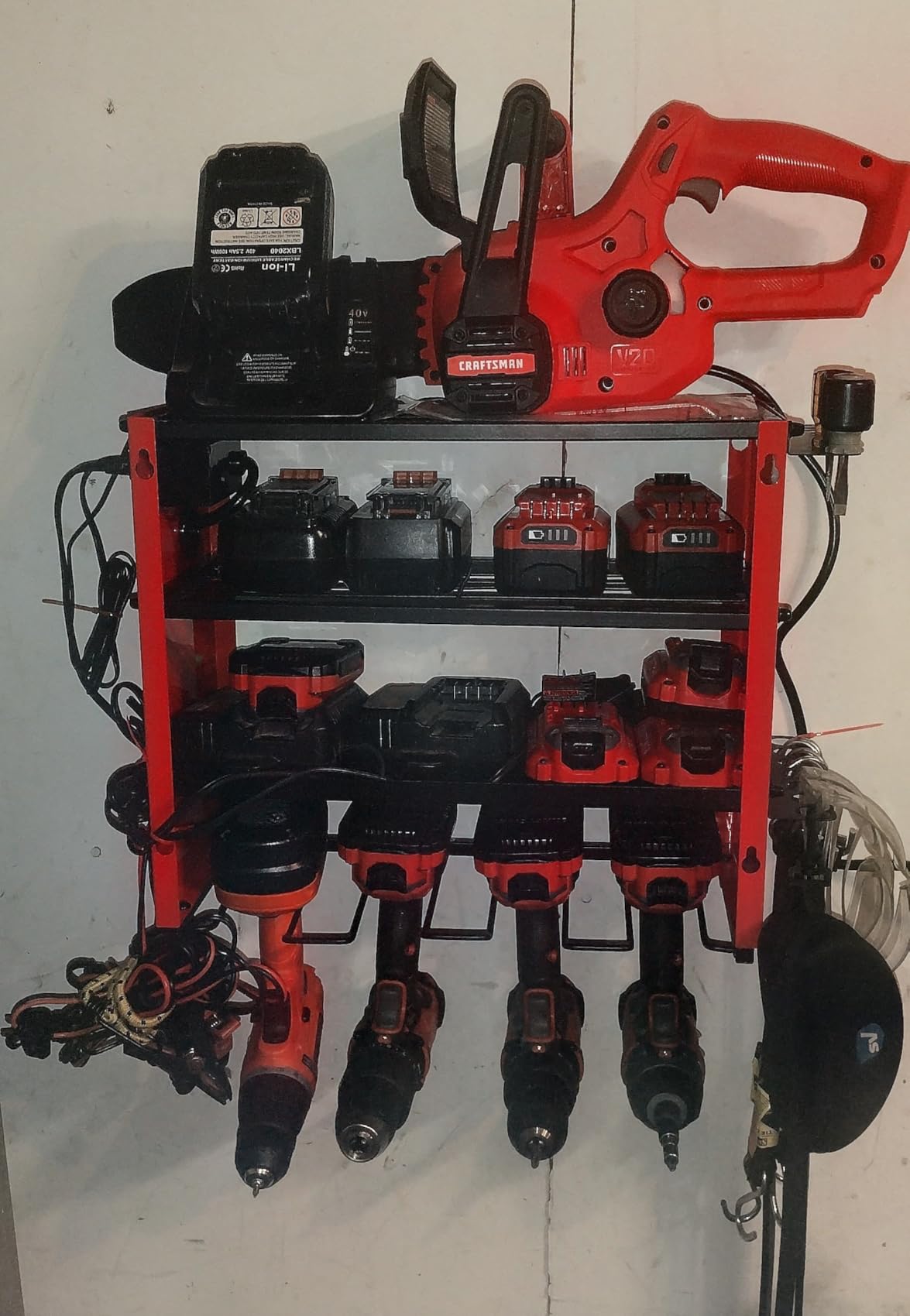 CRAFTSMAN Mini Chainsaw, 10 inch Mini Chainsaw Cordless, Electric Chain Saw, V20 Battery and Charger Included, Handheld Tree Trimmer Wood Cutter (CMCCS610D1) customer photo 1