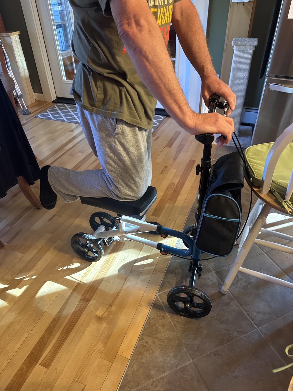 BlessReach Lightweight Knee Scooter for Adults for Foot Injuries,Knee Pad customer photo 1