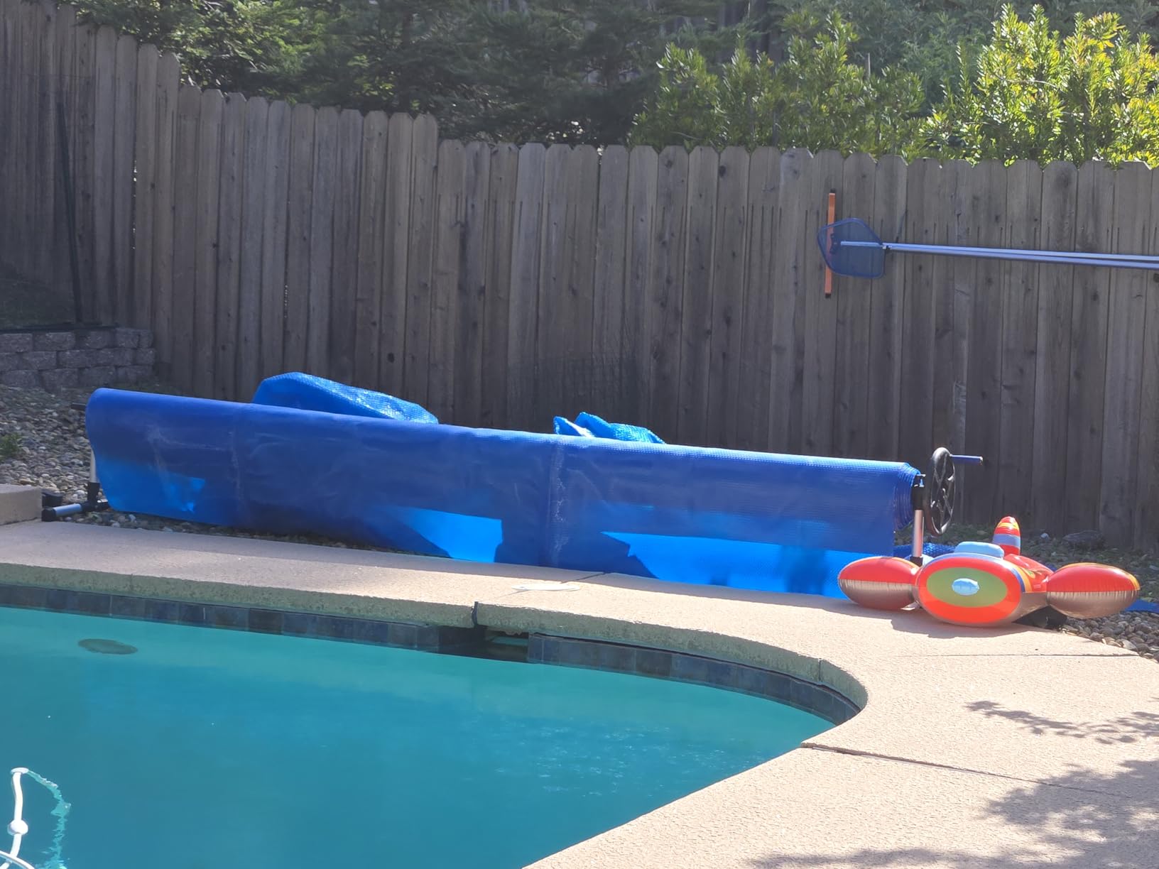 BigXwell Heavy-Duty Solar Pool Cover 16x32ft - 16Mil Blue | Rectangle for Large Inground Pools, Heat-Retaining, Cuts Evaporation 95%, Blocks Leaves & Debris, Easy to Trim to Fit customer photo 1