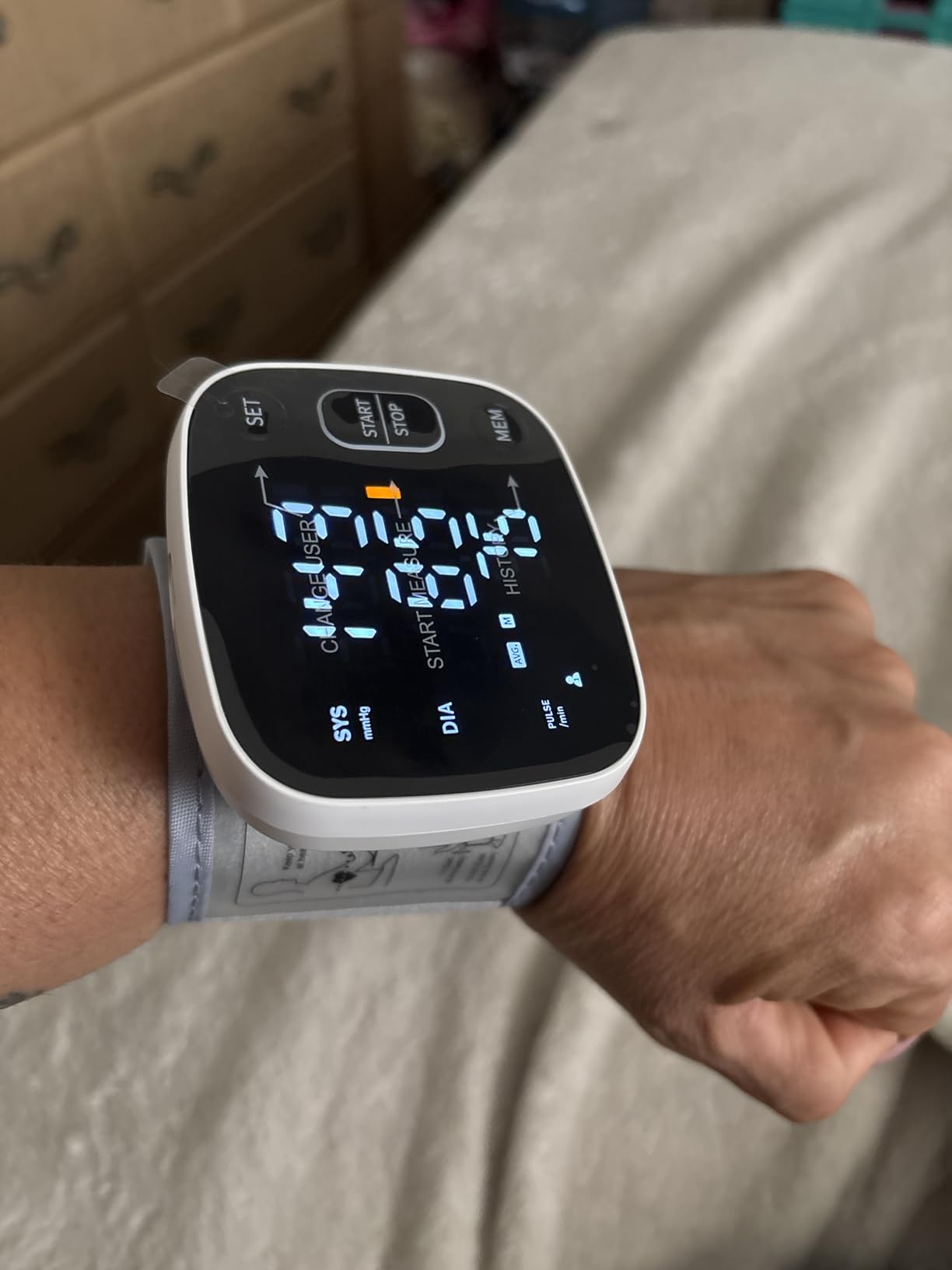 Oklar Wrist Blood Pressure Monitor, FDA Cleared Rechargeable BP Machine customer photo 2