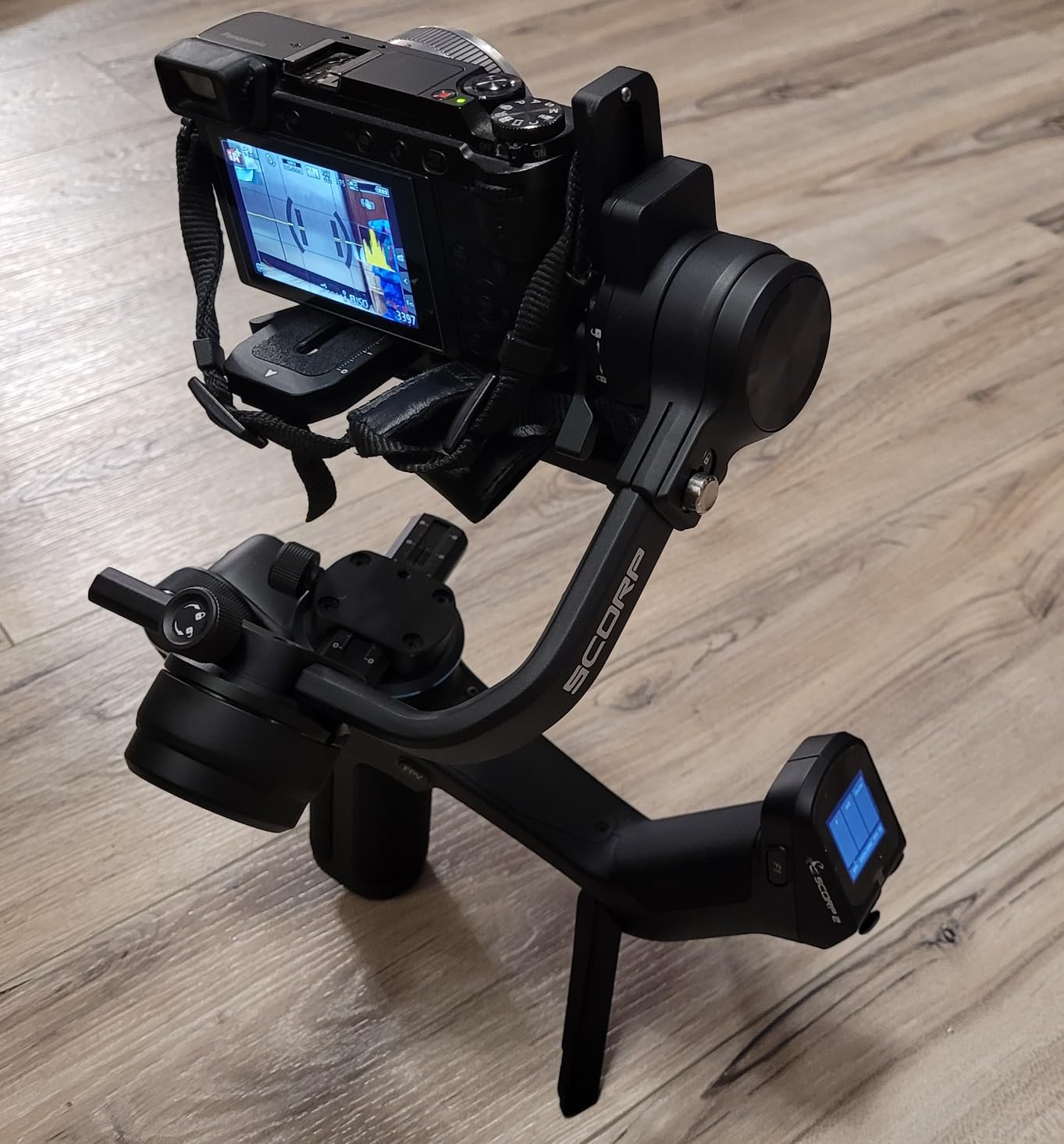 FeiyuTech SCORP 2 Gimbal Stabilizer for DSLR and Mirrorless Camera, Integrated AI Tracking Sensor, 3-Axis Camera Stabilizer for Sony Canon Panasonic Nikon, 2.5kg Payload Touch Screen Vertical Shooting customer photo 2