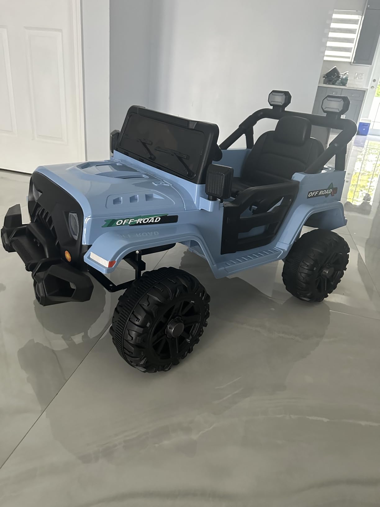 MINIATURE MOTORS 12V Kids Electric Ride on Truck Car Remote Control, Twin 35W Motors 3.5MPH Max Speed, Bluetooth Music Player, 4 Wheels Suspension LED Lights Safety Belt, Gift for Boys & Girls-Black customer photo 1