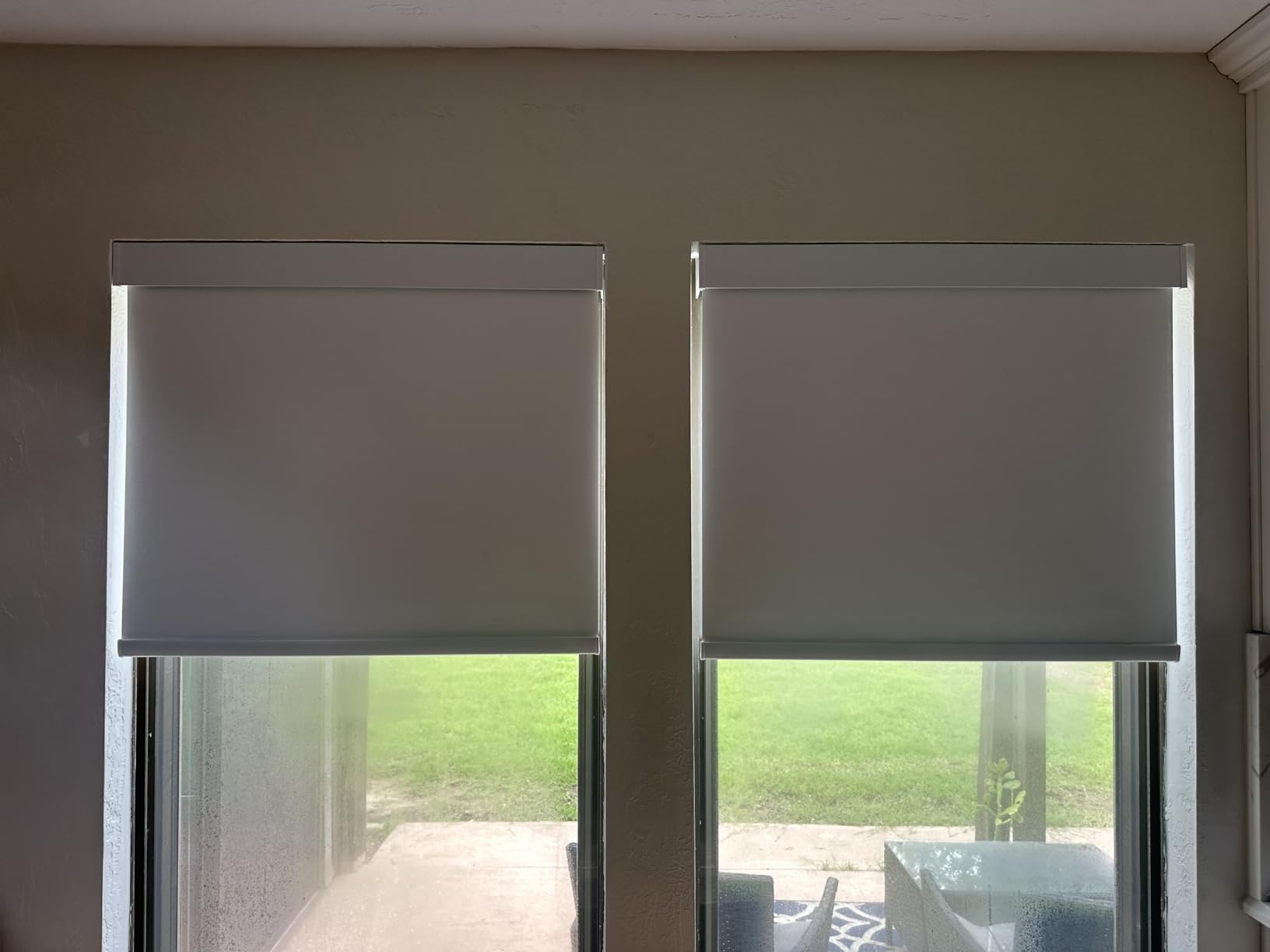Kincmo Motorized Blinds with Remote, APP, Voice Control - 100% Blackout customer photo 2