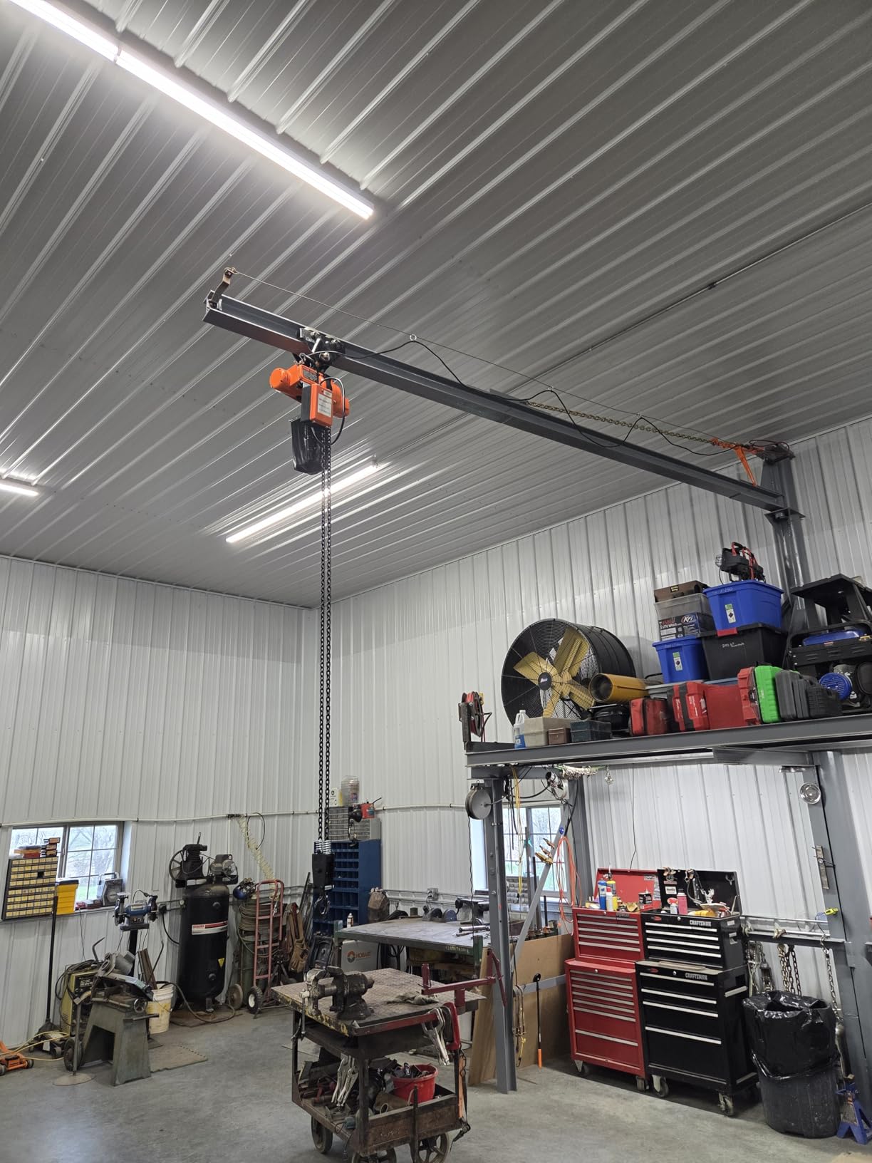 VEVOR Electric Chain Hoist, 2200 lbs Load, 20 ft Lifting Height, 120V, Single Phase Overhead Crane with Chain, 328 ft Wireless & 15 ft Wired Remote Control for Garage, Shop, and Home customer photo 2