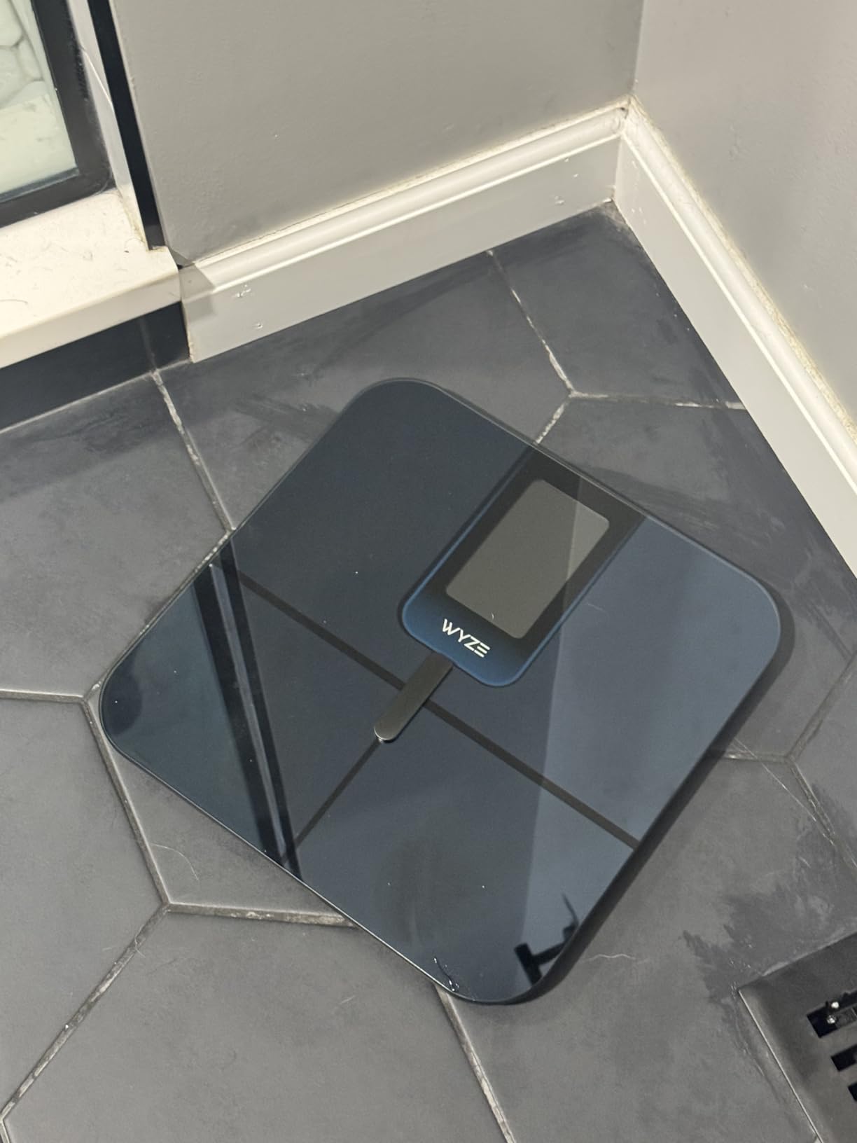 Wyze Scale Ultra Smart Scale for Body Weight, BMI & Muscle Mass | Wi-Fi & Bluetooth Sync, 4.3