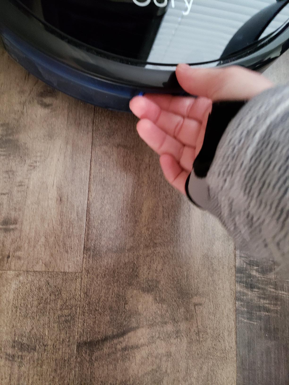 eufy C28 Robot Vacuum Cleaner and Mop Combo, 15,000 Pa, HydroJet Roller Mop customer photo 2
