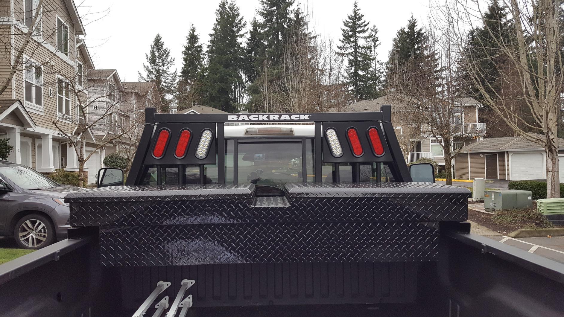 Dee Zee DZ8370B Red Label Gull Wing Tool Box customer photo 2
