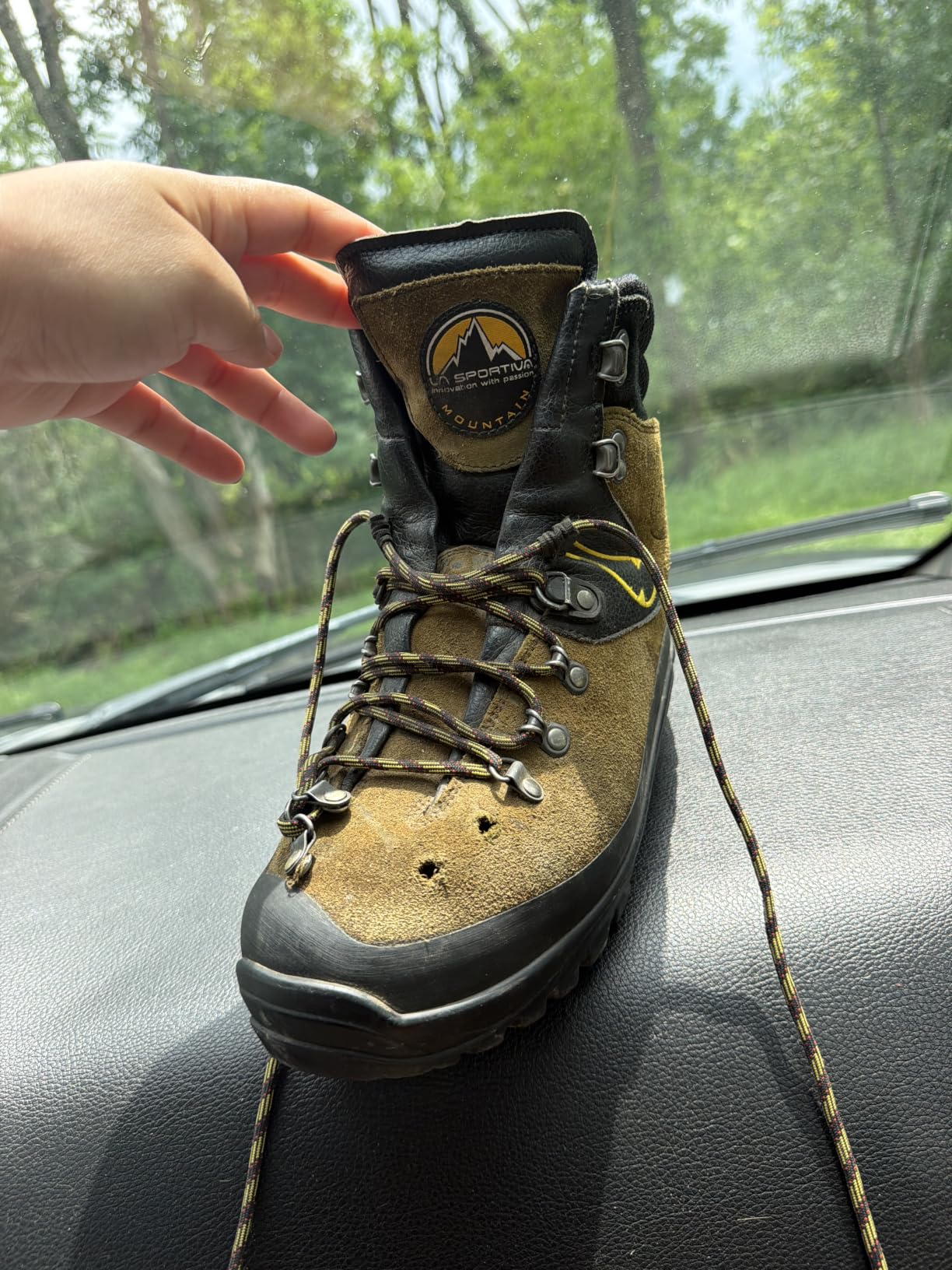 La Sportiva Karakorum Mountaineering/Hiking Boots | Versatile, Leather Backpacking, Outdoor Work, & Light Mountaineering Boot customer photo 2