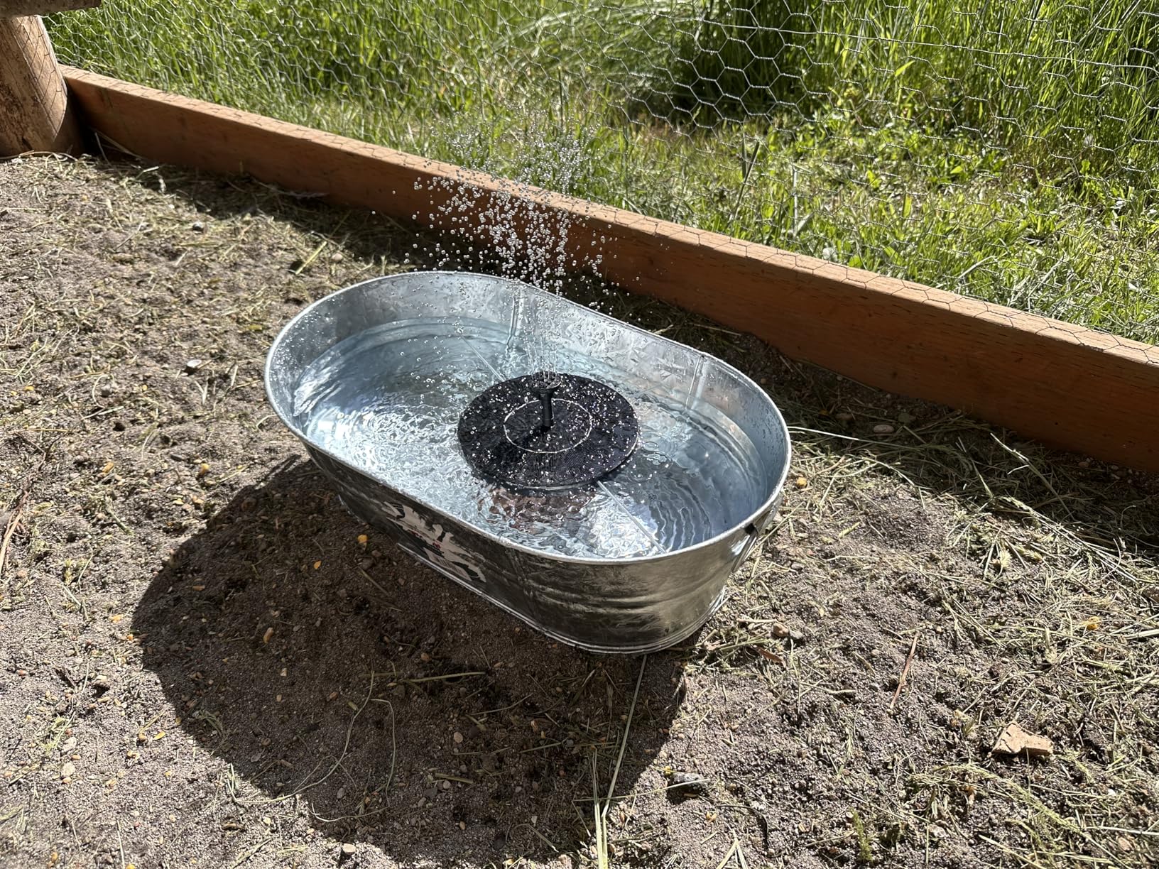 Behrens 16 Gallon Round Galvanized Weatherproof Steel Tub with Wire Handle and Offset Bottom for Indoor Home and Outdoor Garden Use customer photo 1