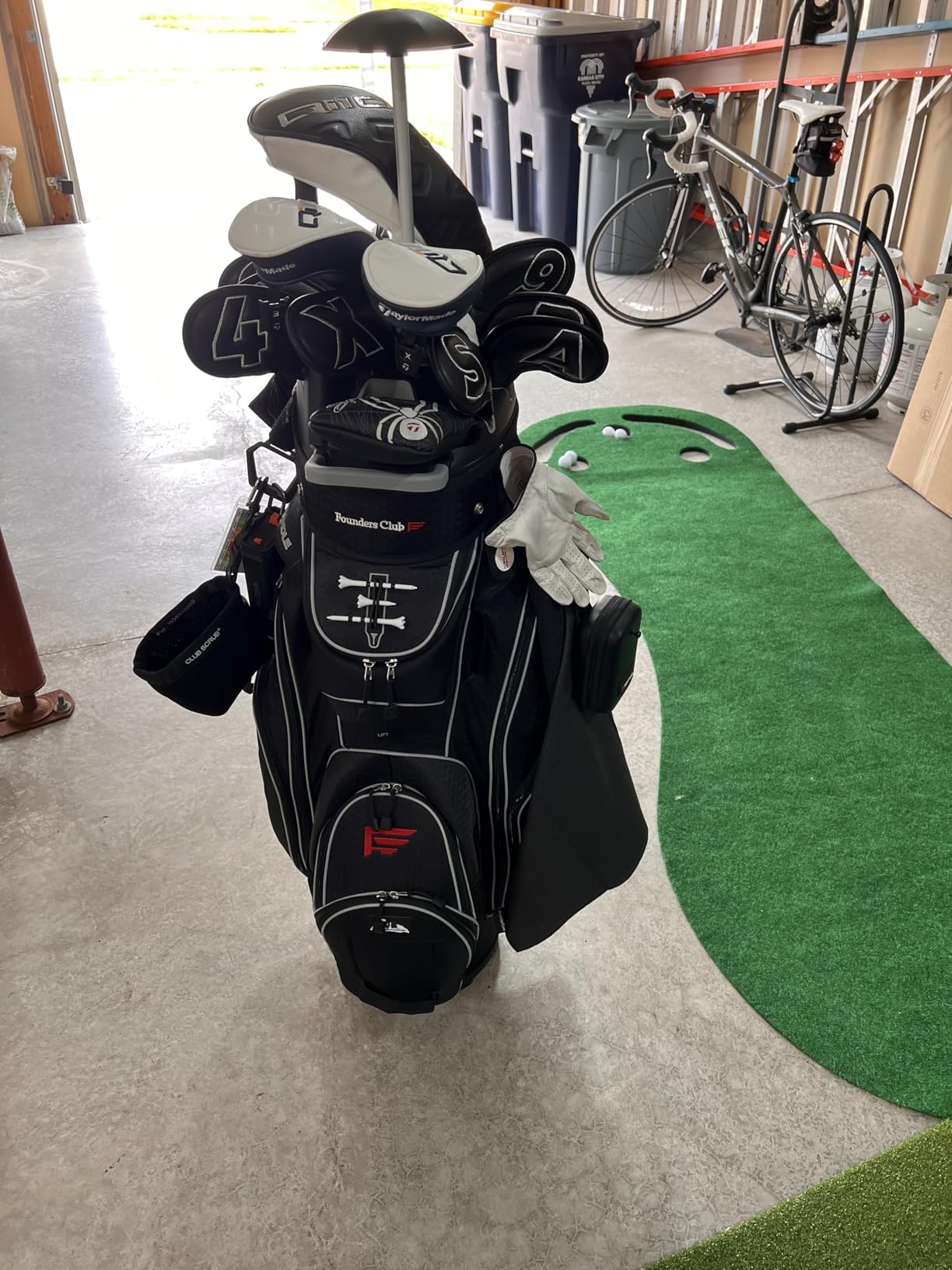 CADDYDADDY Constrictor Golf Travel Bag Cover with Thick Dense Foam Padded Top, 1 Year Full Travel Bag Replacement Coverage customer photo 2