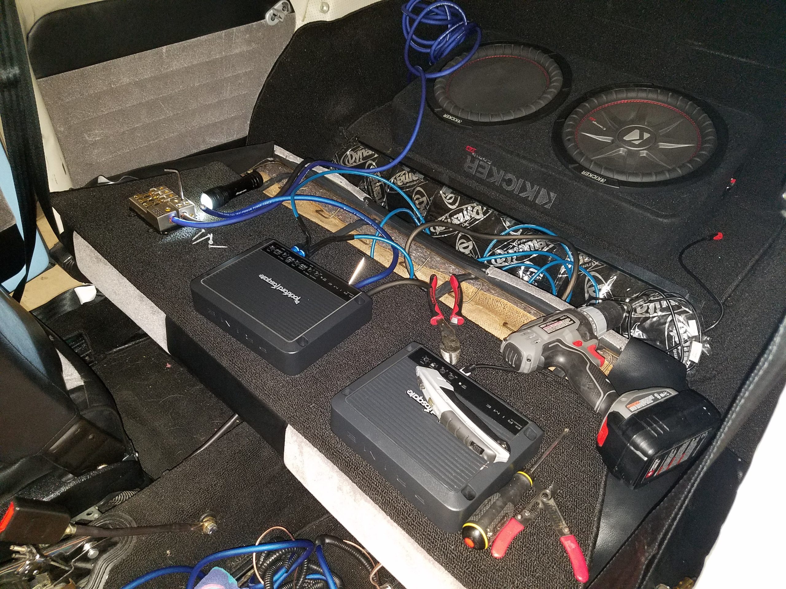 Rockford Fosgate R300X4 Prime 300-Watt 4-Channel Amplifier customer photo 1