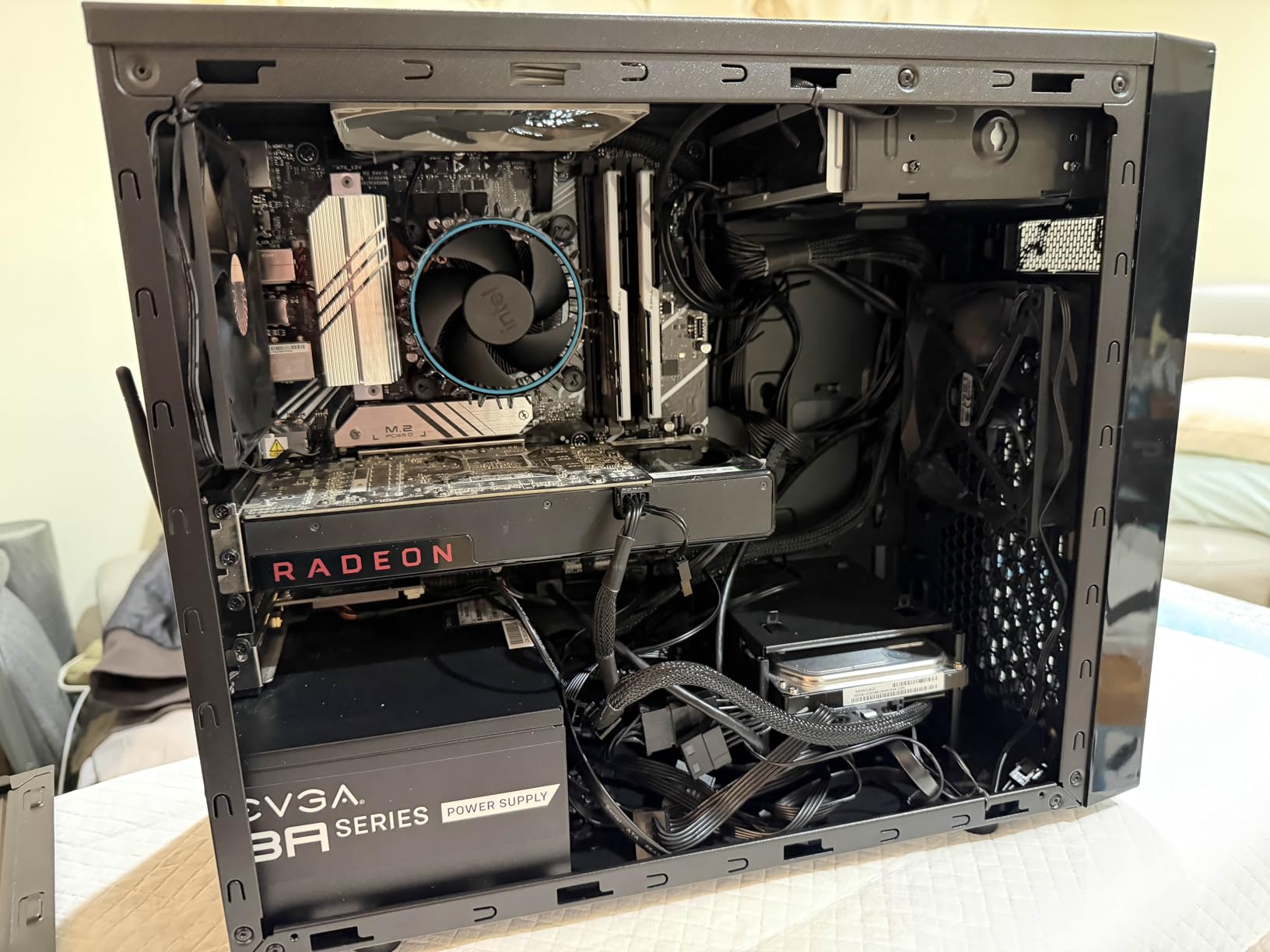 Cooler Master N200 - Mini Tower Computer Case with Fully Meshed Front Panel and mATX/Mini-ITX Support customer photo 1