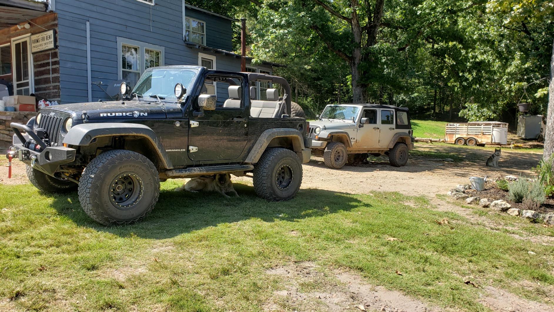 BFGoodrich All Terrain T/A KO2 Radial Car Tire, 31x10.50R15/C 109S customer photo 1