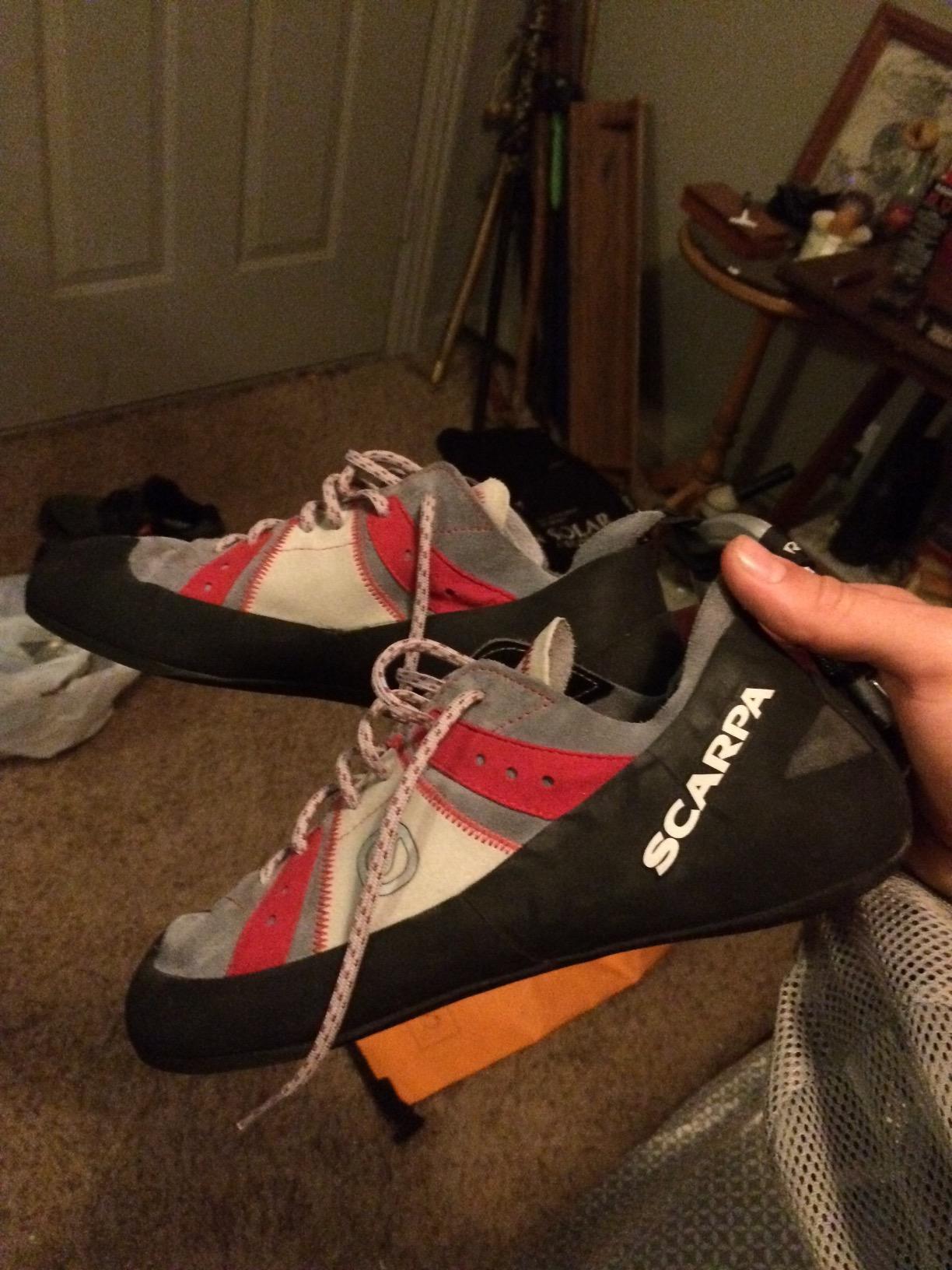 SCARPA Men's Helix Lace Rock Climbing Shoes for Trad & Sport Climbing customer photo 1