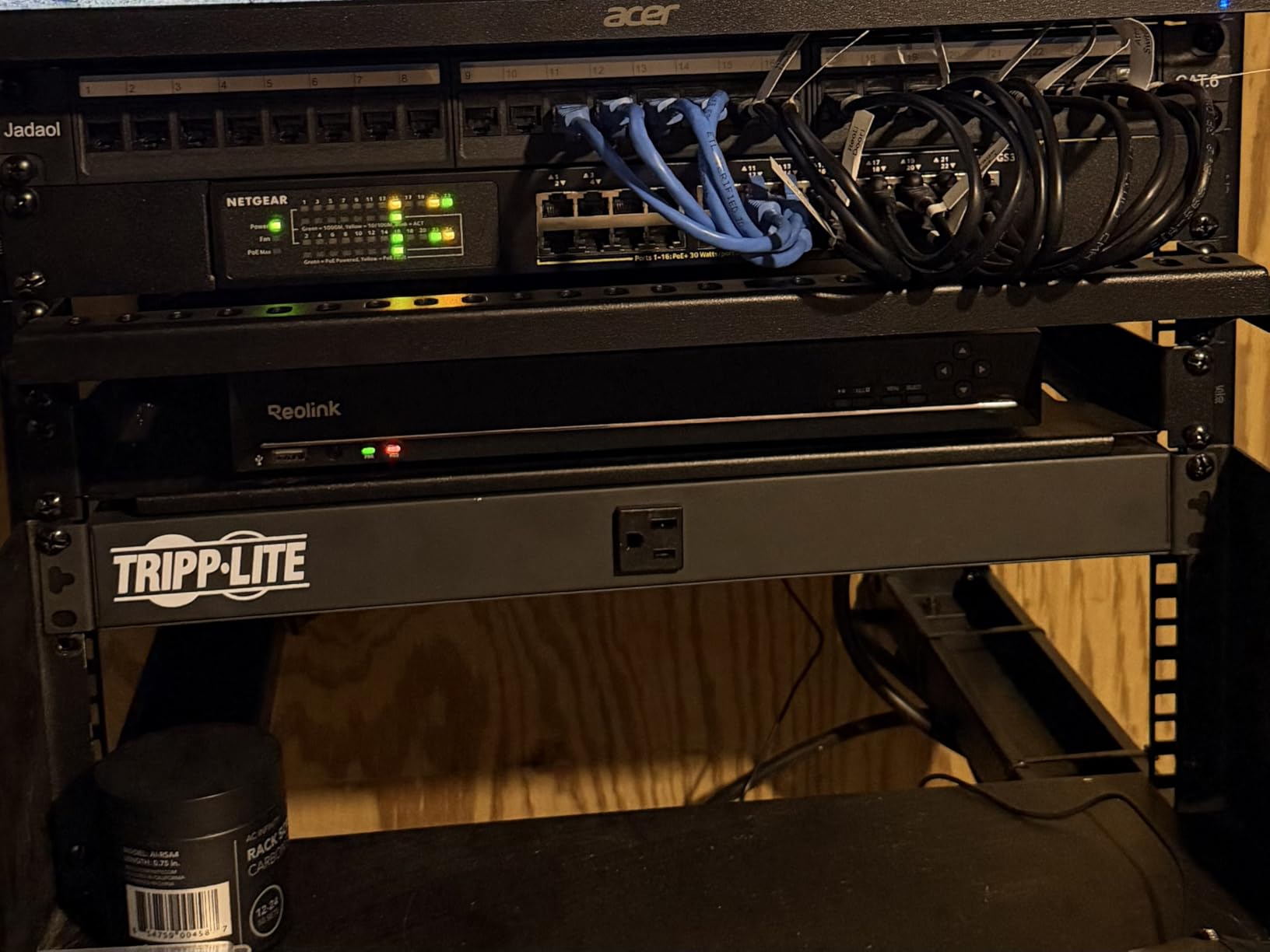 TP-Link TL-SG1016PE | 16 Port Gigabit PoE Switch | Easy Smart Managed | 8 PoE+ Ports @150W | Plug & Play | Sturdy Metal w/ Shielded Ports | QoS, Vlan, IGMP & LAG customer photo 2
